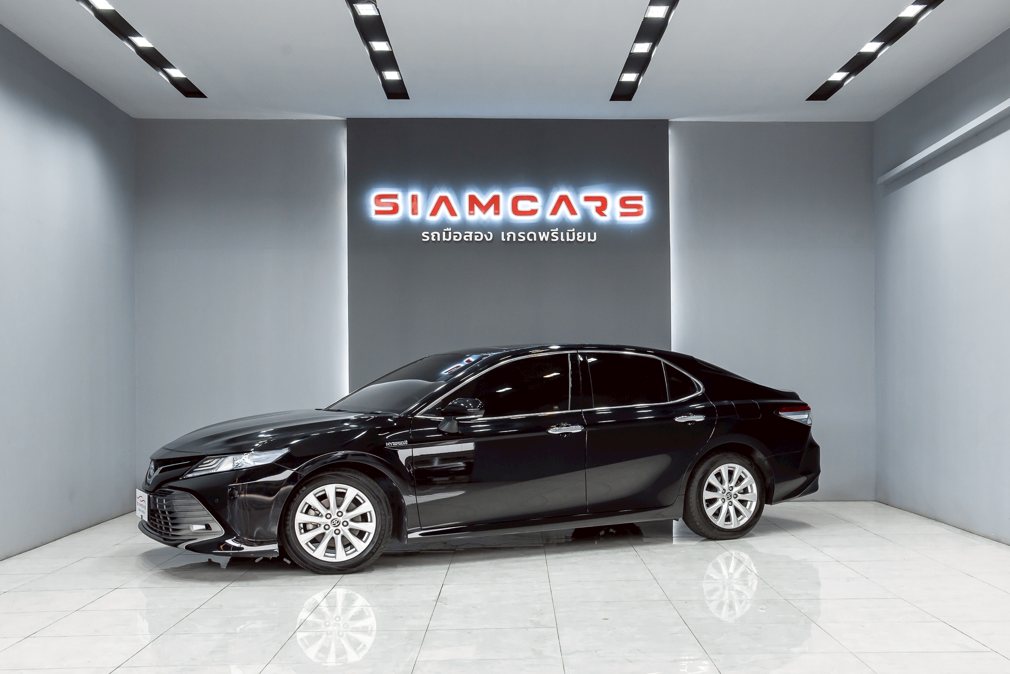Toyota Camry 2.5 Hybrid Premium Sedan AT 2021