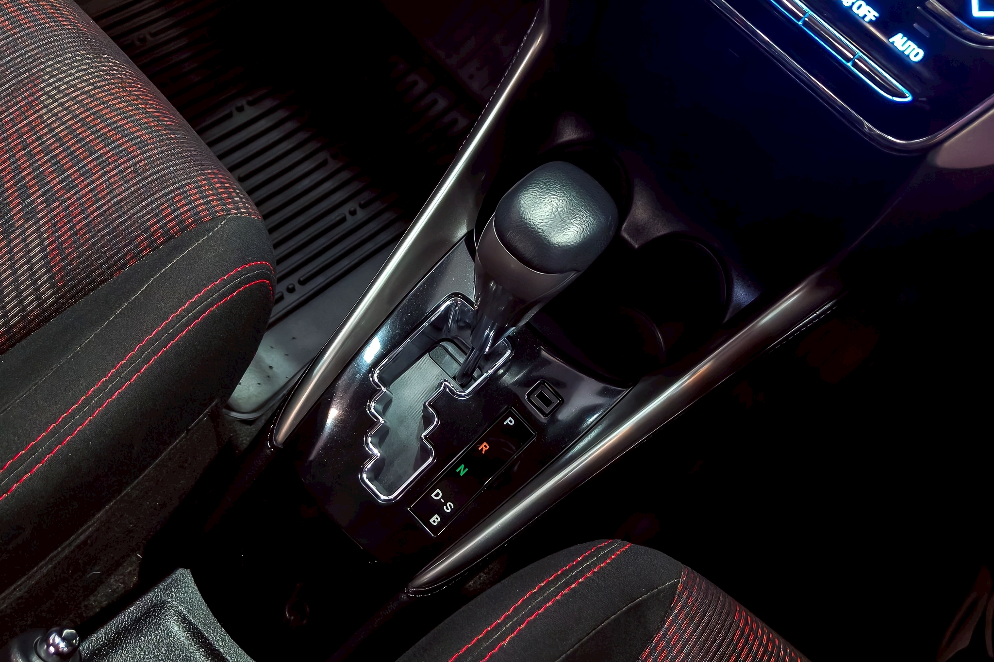 Toyota Yaris ATIVE 1.2 S Sedan AT 2018