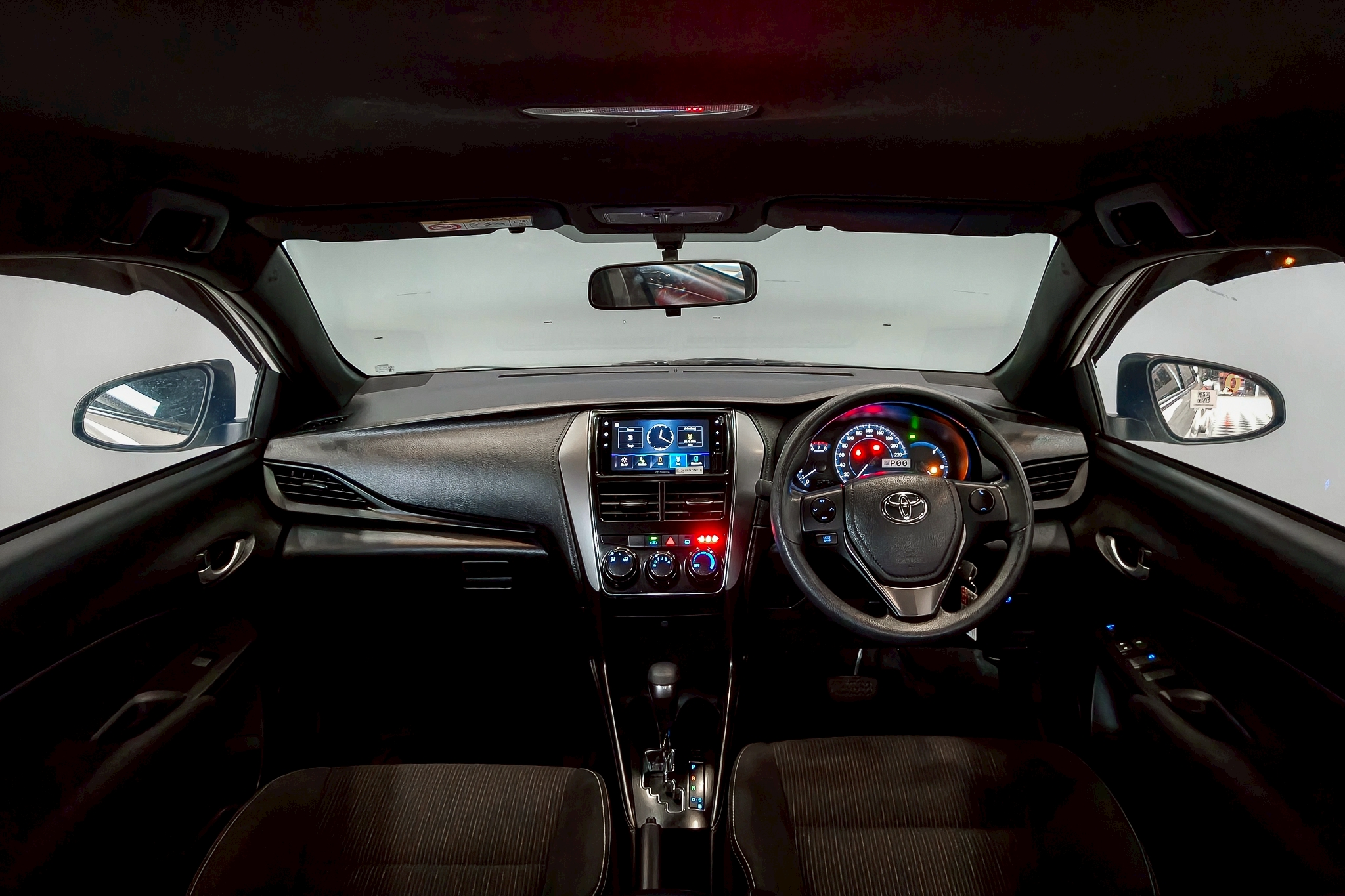 Toyota Yaris 1.2 Sport Hatchback AT 2024