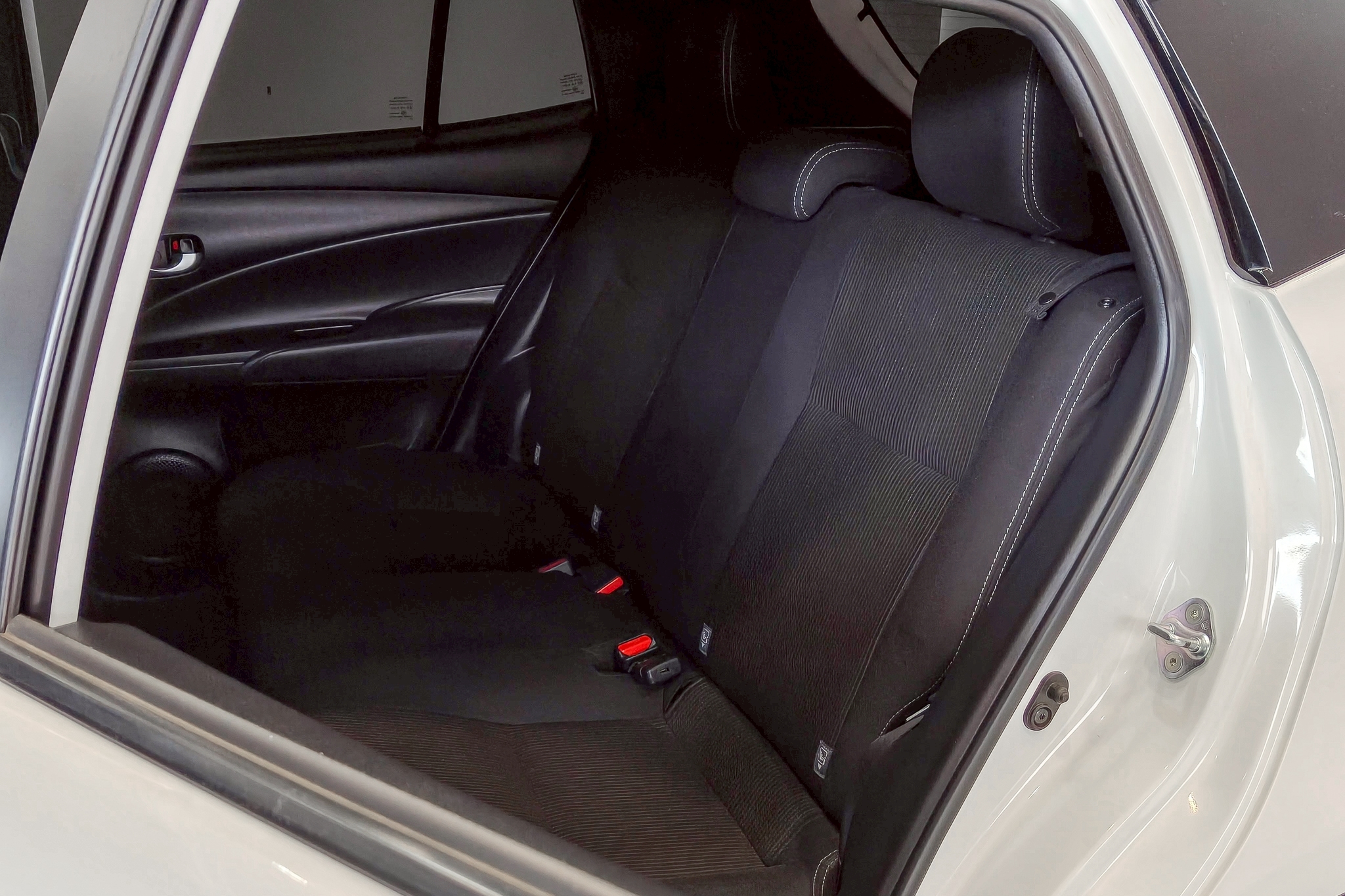 Toyota Yaris 1.2 Sport Hatchback AT 2024