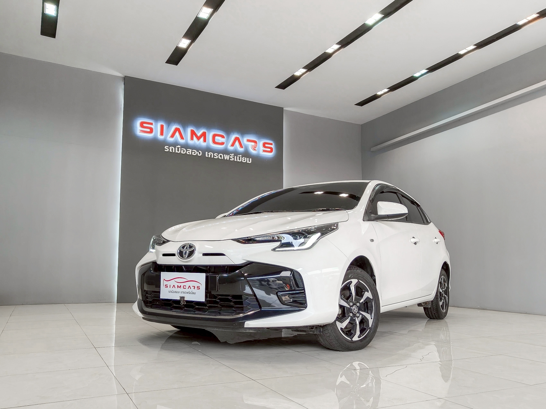 Toyota Yaris 1.2 Sport Hatchback AT 2024