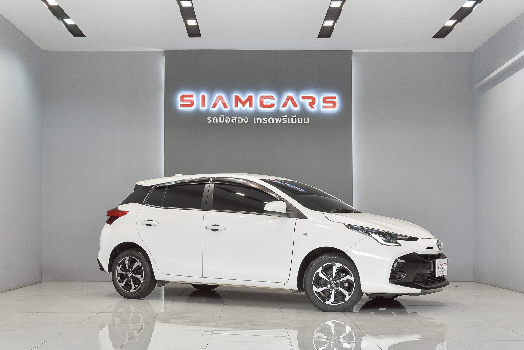 Toyota Yaris 1.2 Sport Hatchback AT 2024