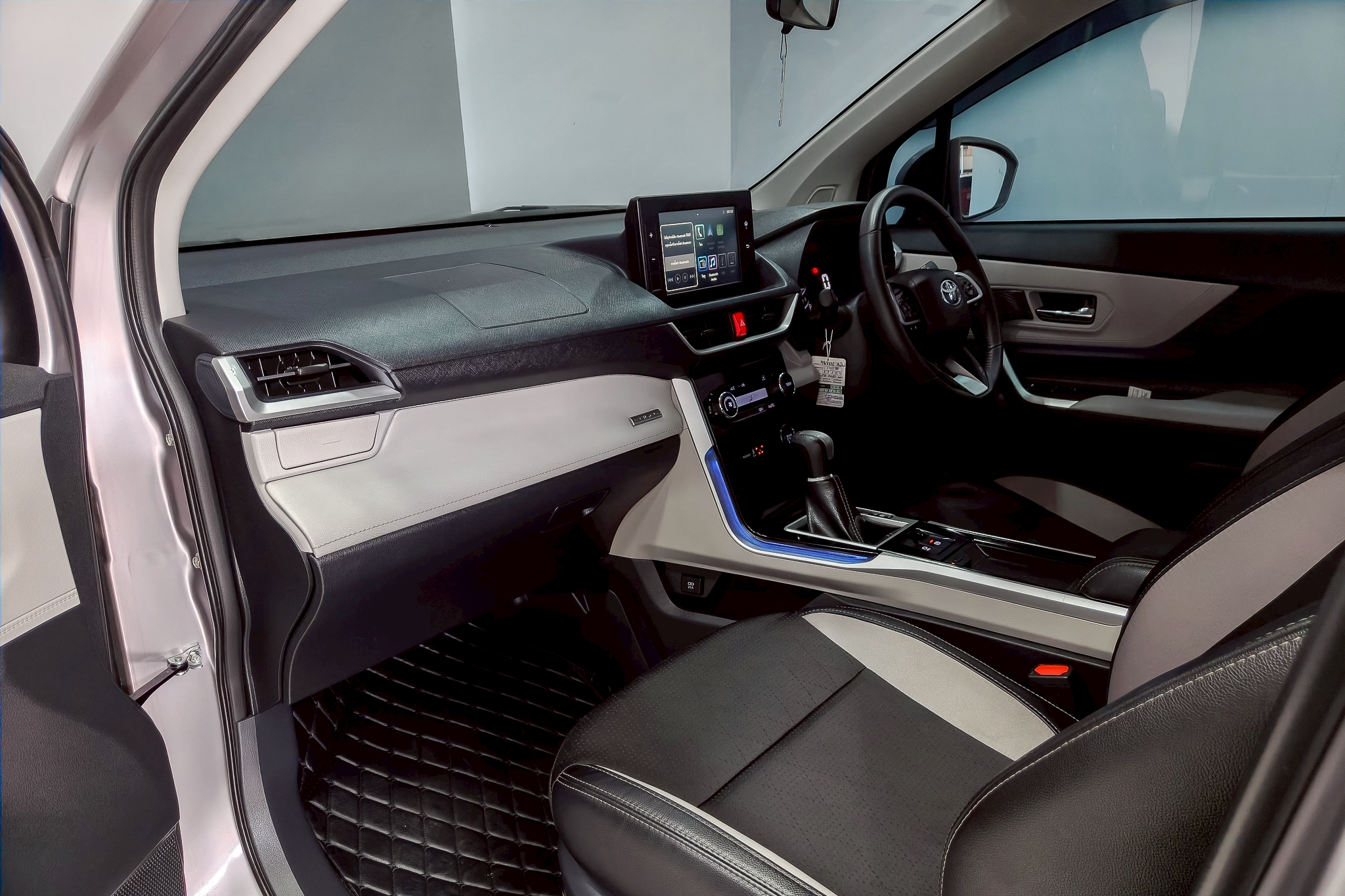 Toyota Veloz 1.5 Premium SUV AT 2023