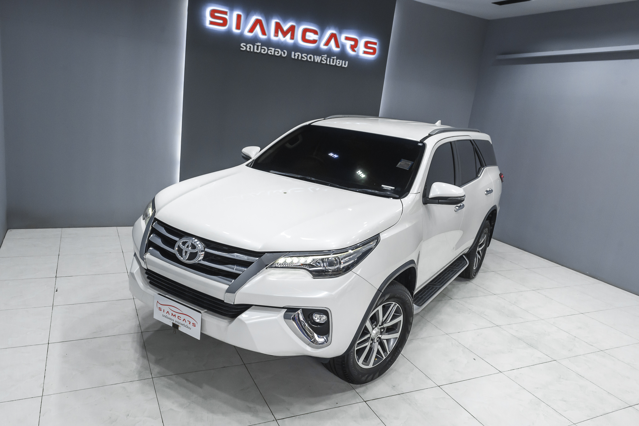 Toyota Fortuner 2.8 V SUV AT 2019