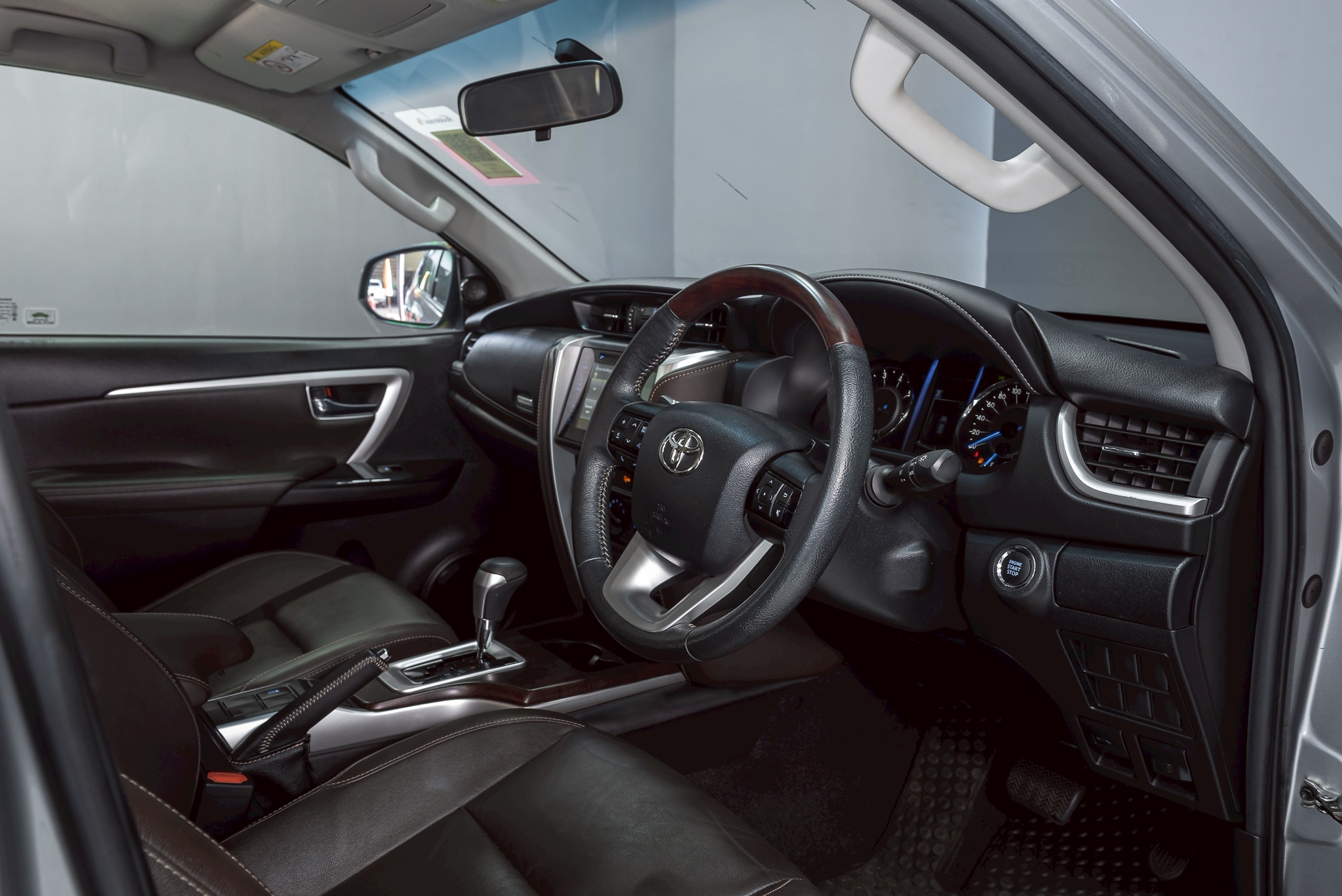 Toyota Fortuner  2.4 G SUV AT 2019