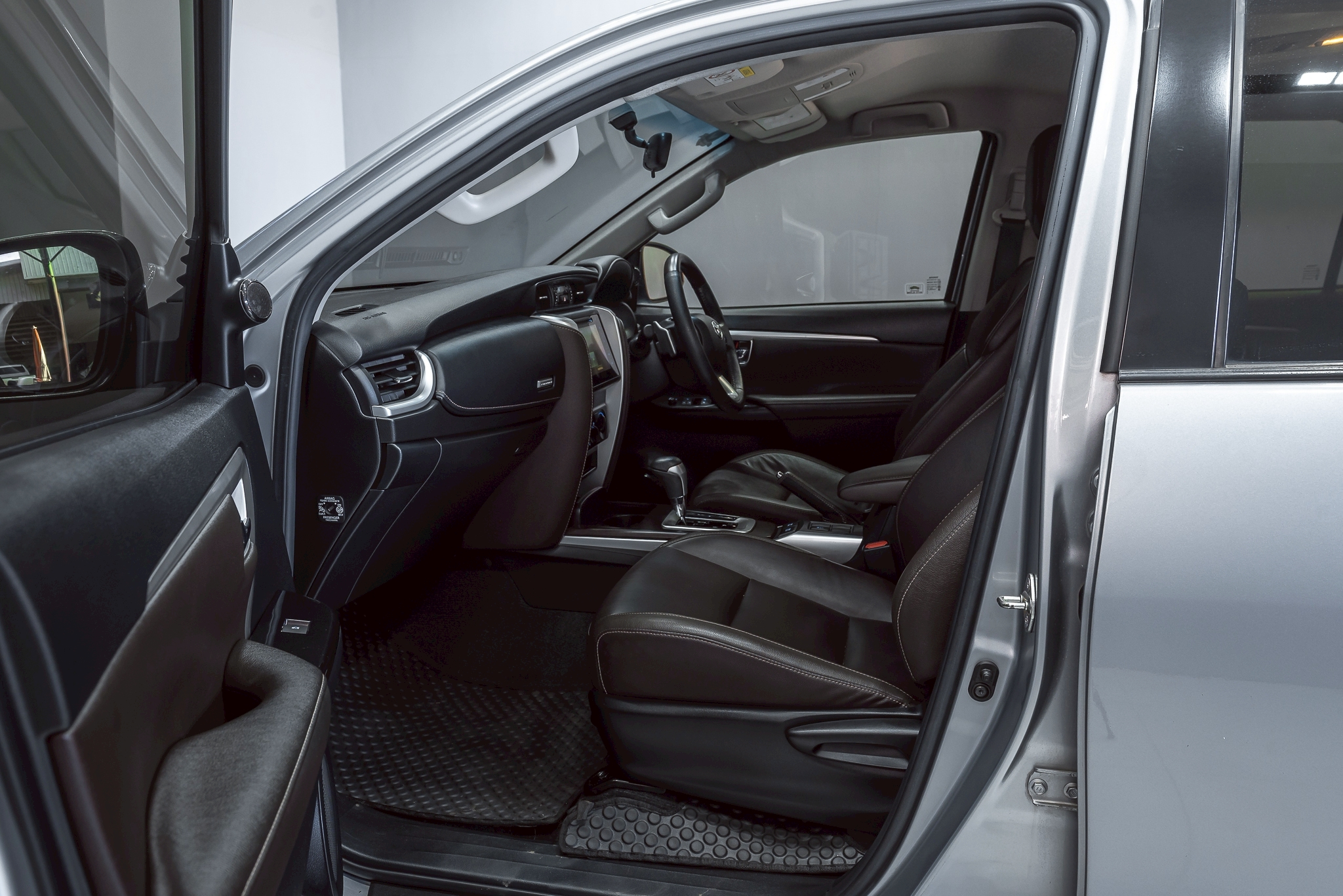 Toyota Fortuner  2.4 G SUV AT 2019