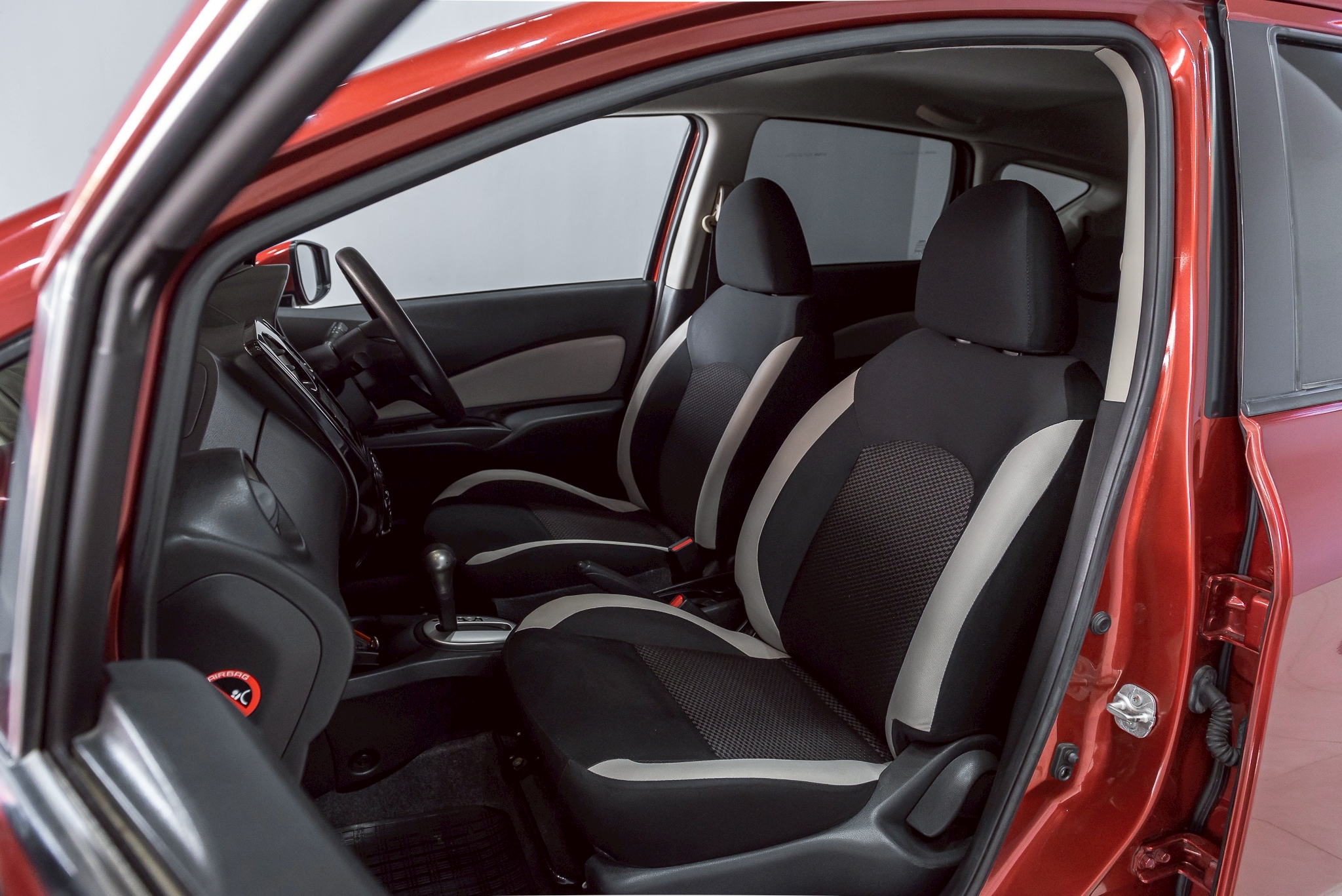 Nissan Note 1.2 V Hatchback AT 2019