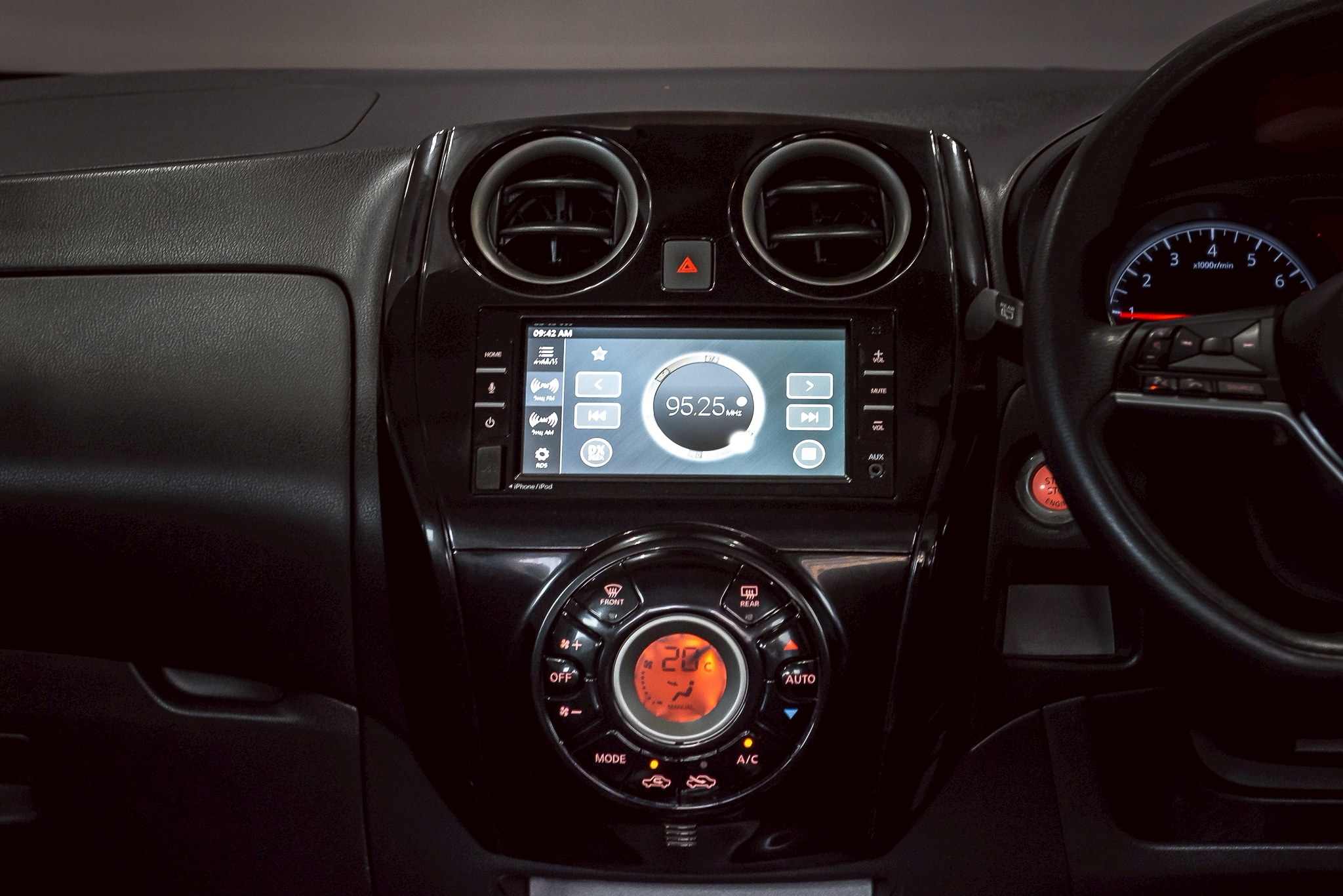 Nissan Note 1.2 V Hatchback AT 2019