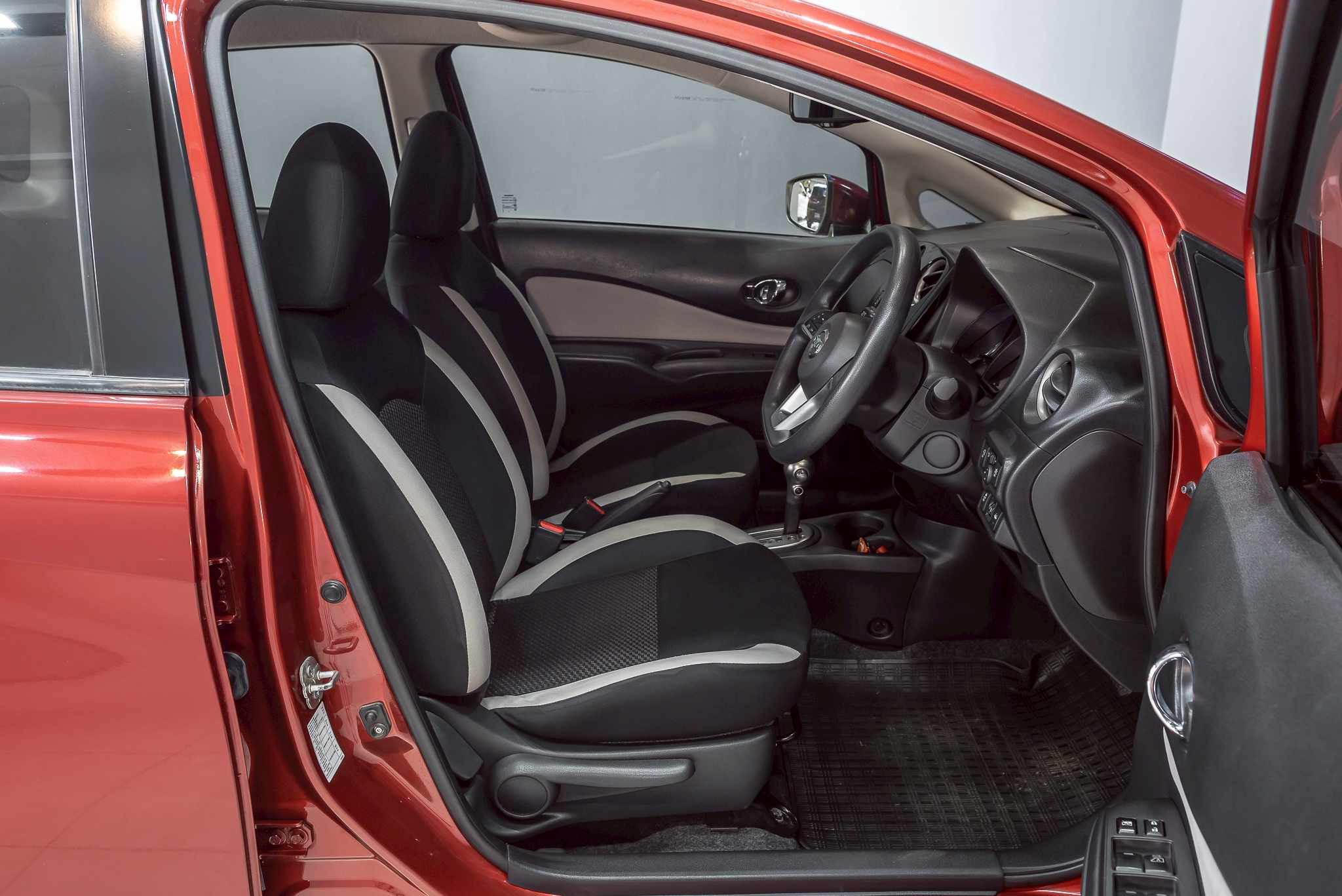 Nissan Note 1.2 V Hatchback AT 2019
