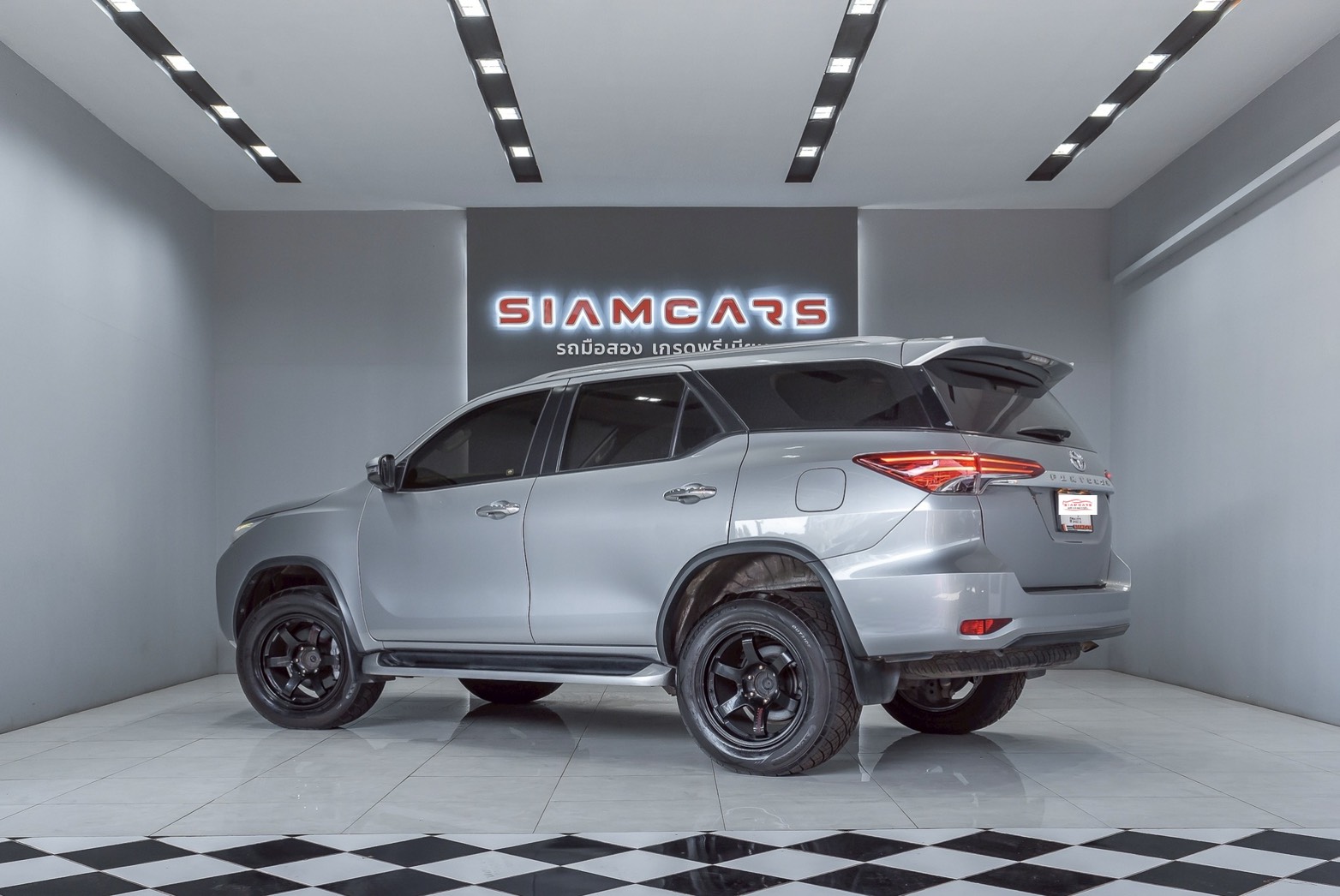 Toyota Fortuner  2.4 G SUV AT 2019
