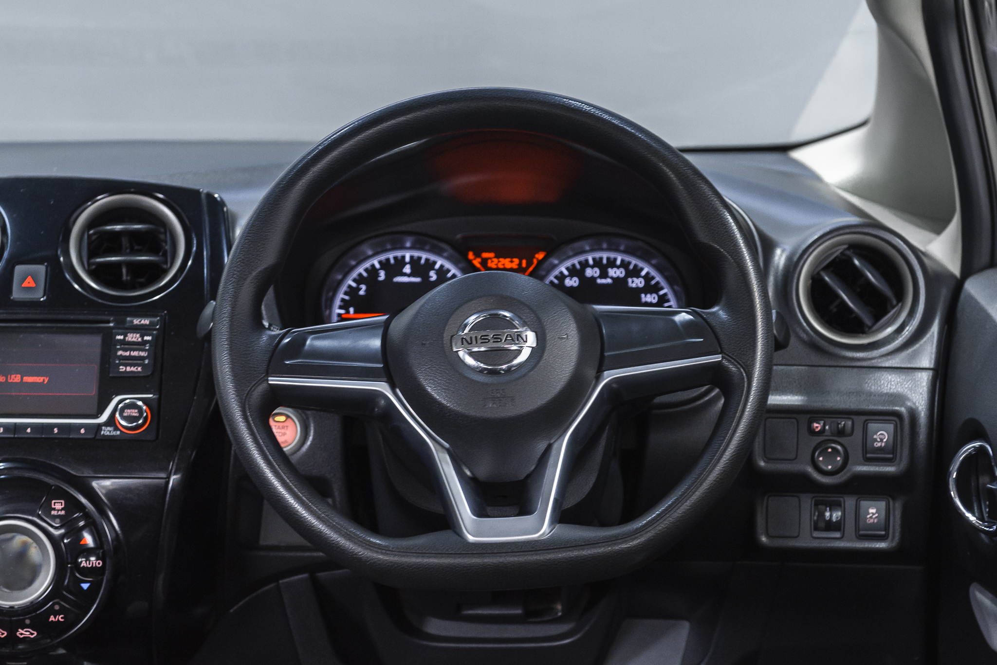 Nissan Note 1.2 V Hatchback AT 2019