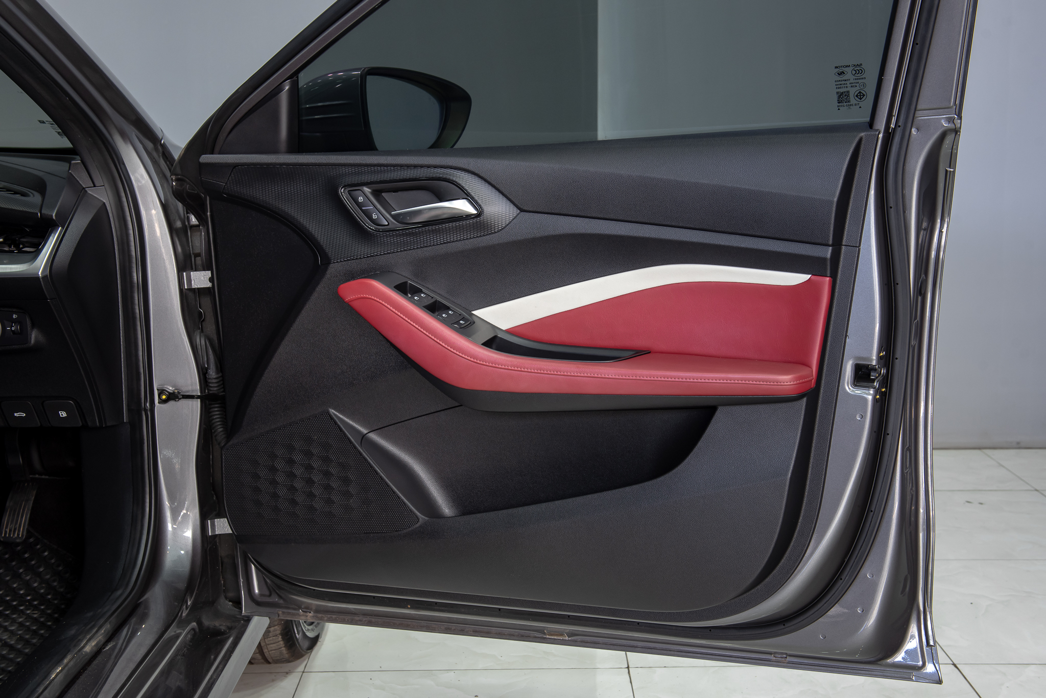 MG5  MG5 1.5 X Sunroof Sedan AT 2022