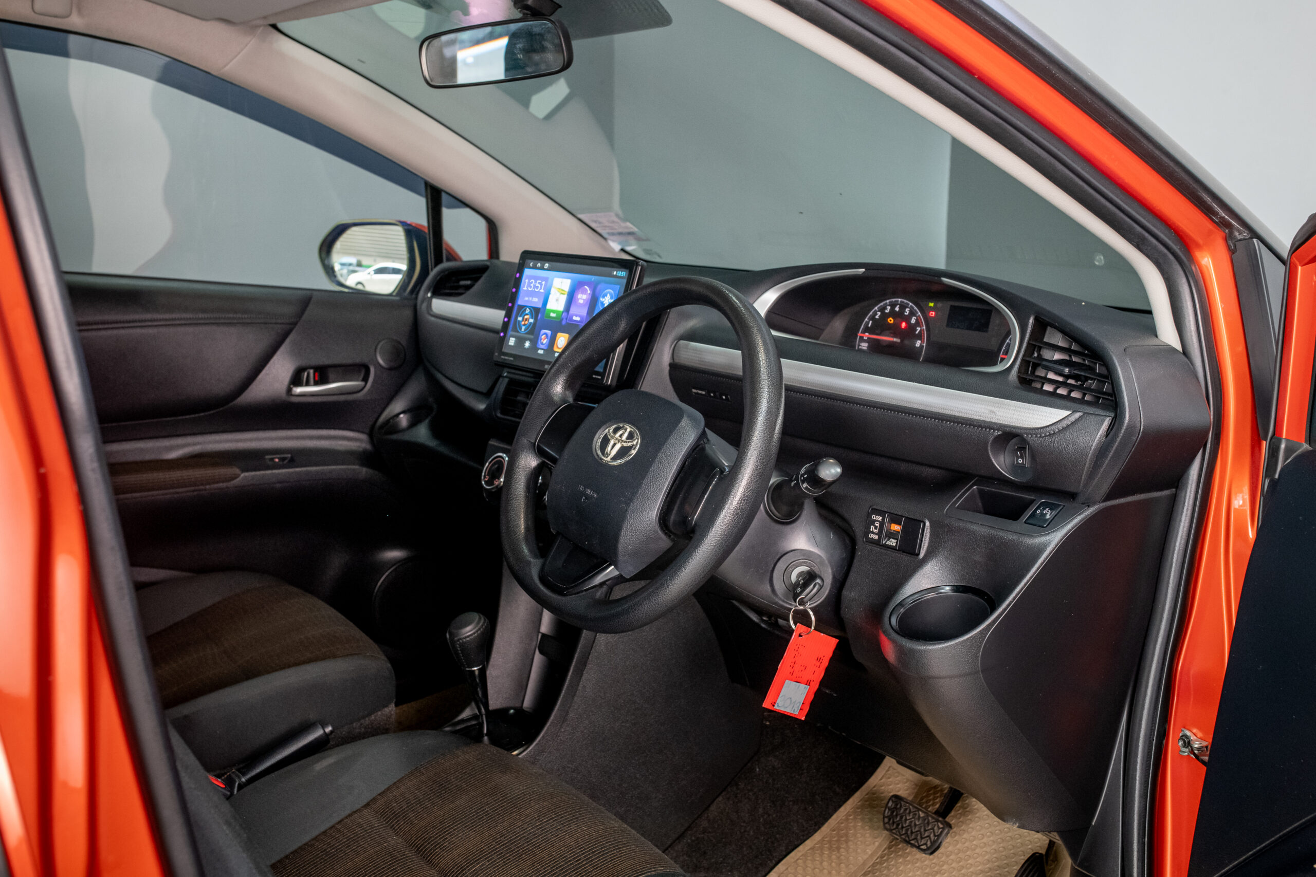 Toyota Sienta 1.5 G SUV AT 2017