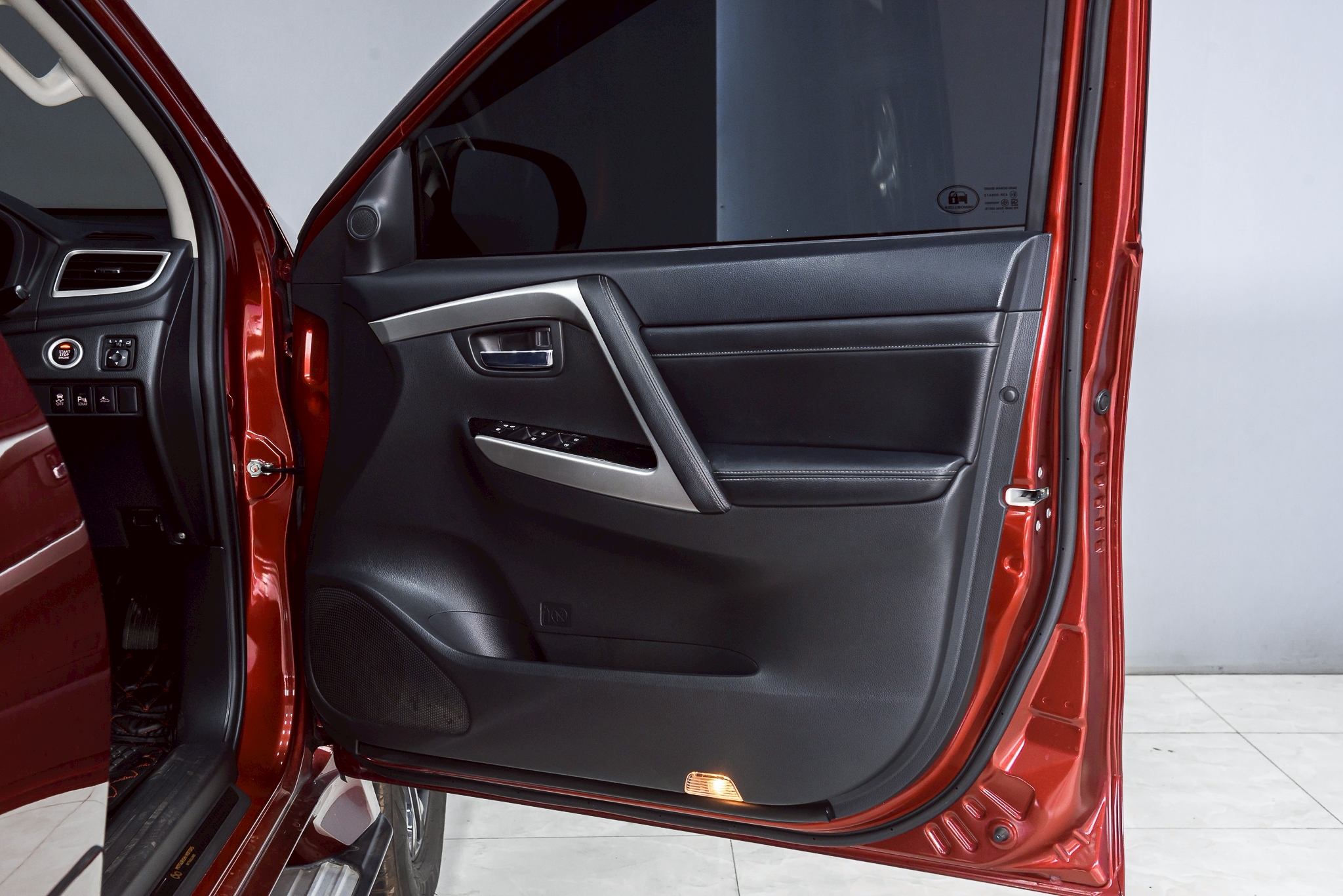 Mitsubishi Pajero Sport 2.4 GT Premium 2WD 60th Passion Red Special Edition SUV AT 2021