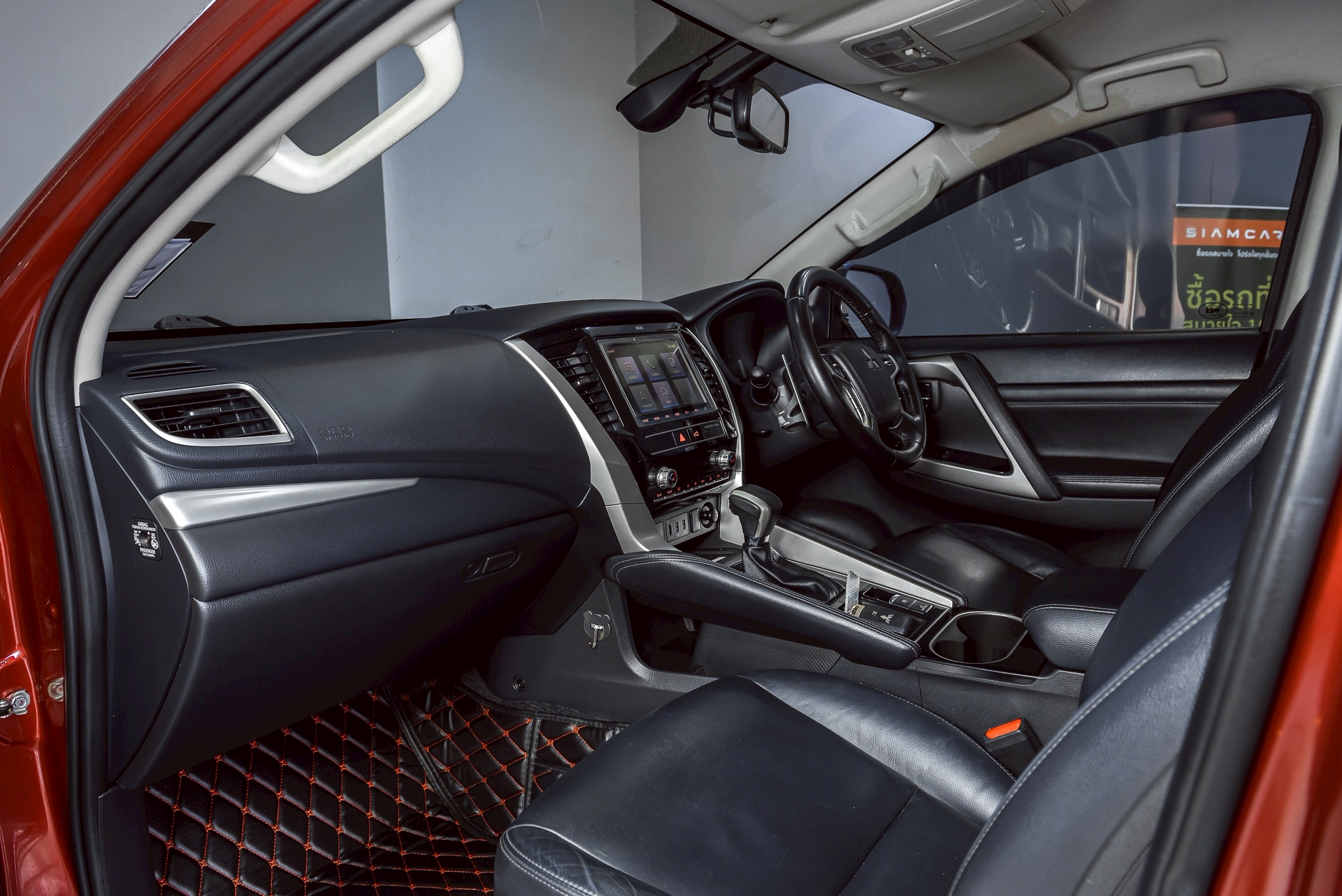 Mitsubishi Pajero Sport 2.4 GT Premium 2WD 60th Passion Red Special Edition SUV AT 2021