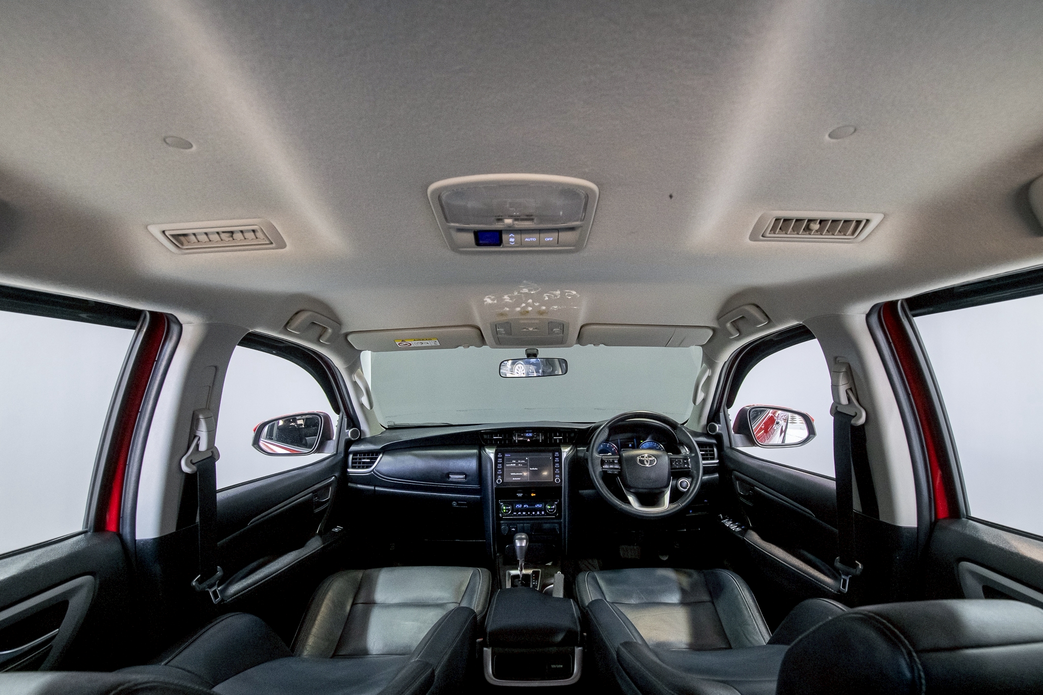 Toyota Fortuner 2.4  Leader G  SUV AT 2022