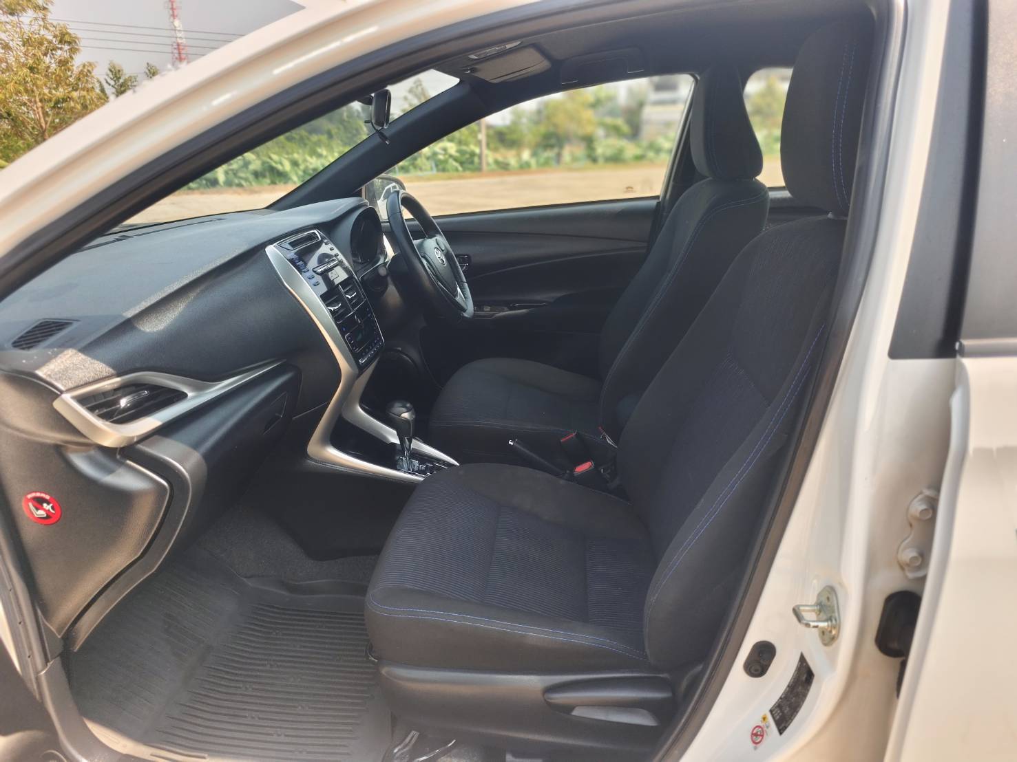 Toyota Yaris 1.2 G Hatchback AT ปี 2017