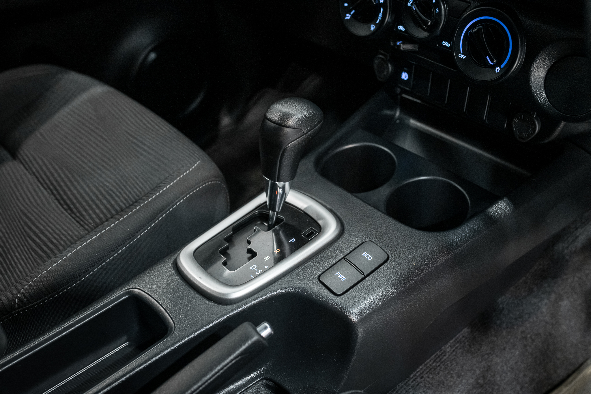 Toyota Hilux Revo Smart Cab 2.4 Entry Prerunner AT 2021