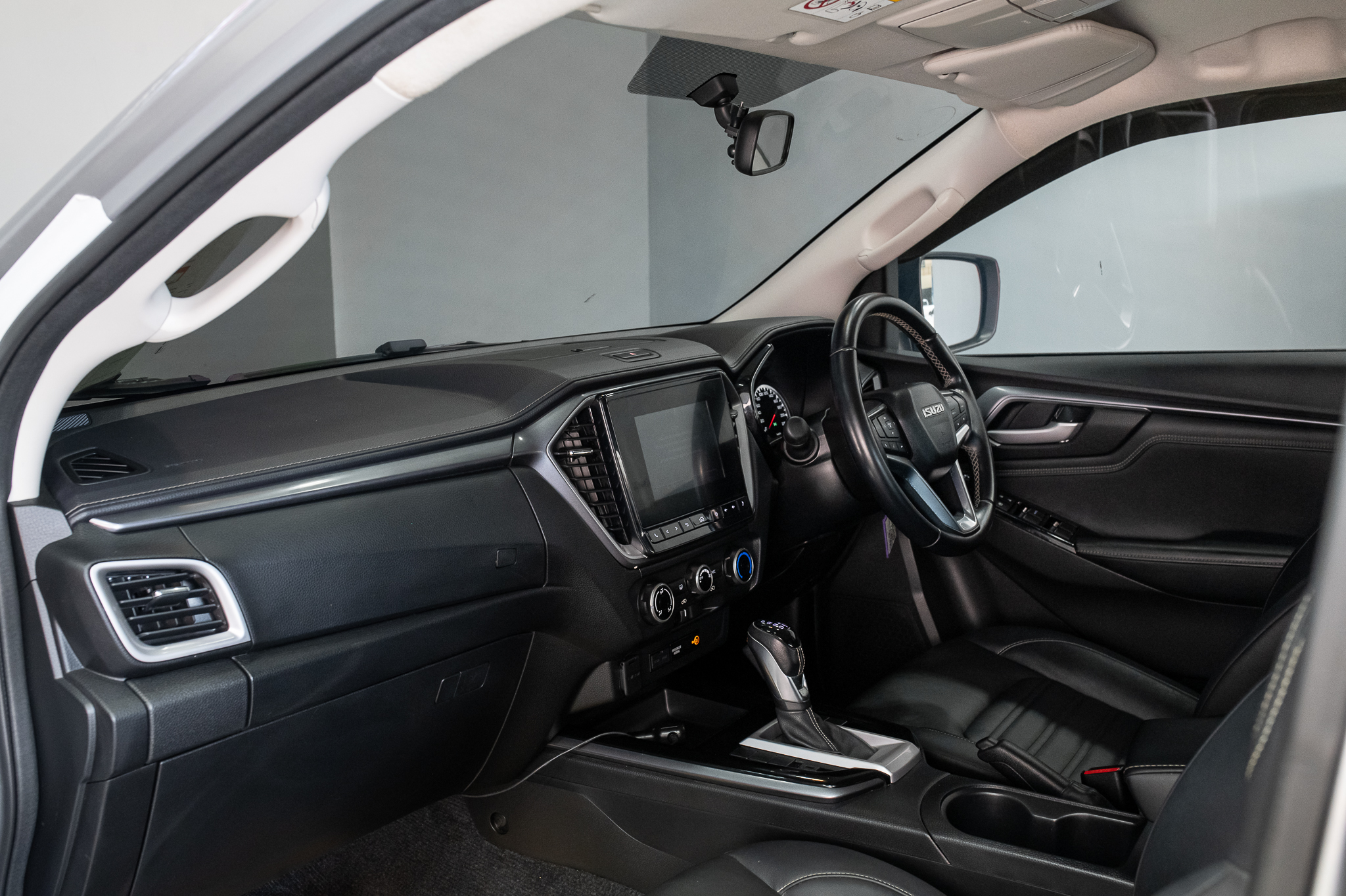 Isuzu D-Max All New Blue Power Cab-4 Hi-Lander 1.9 Ddi Z AT 2022