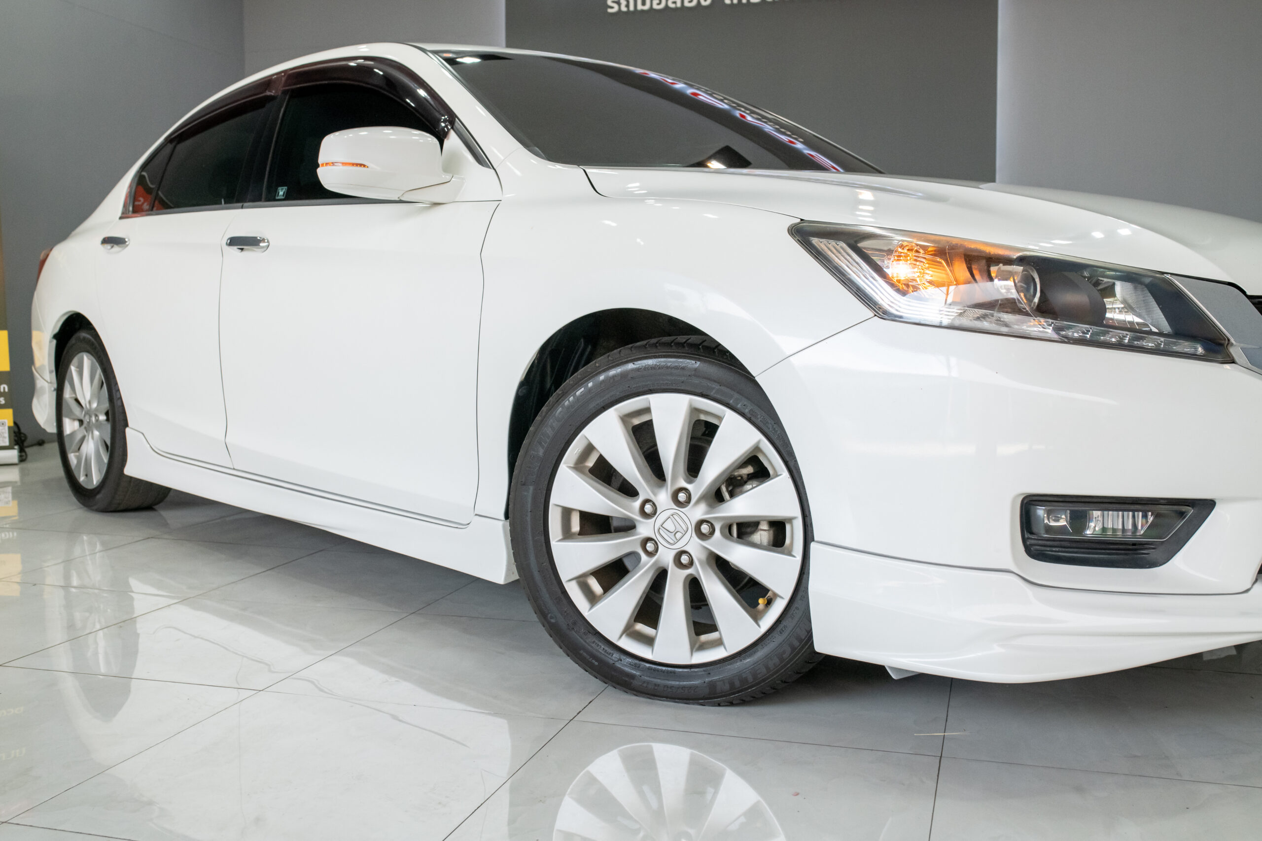 Honda Accord 2.0 EL Sedan AT ปี 2015