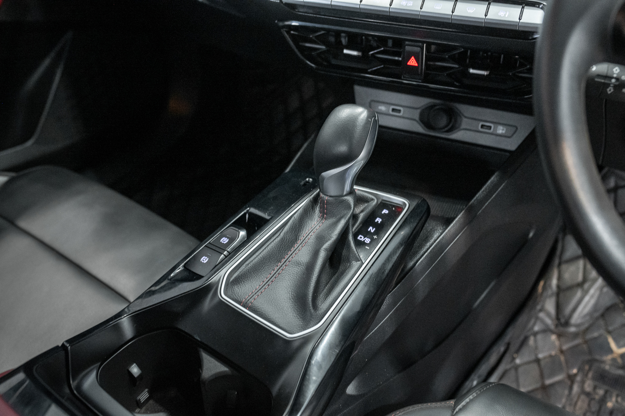 MG5 MG5 1.5 X Sunroof Sedan AT 2022