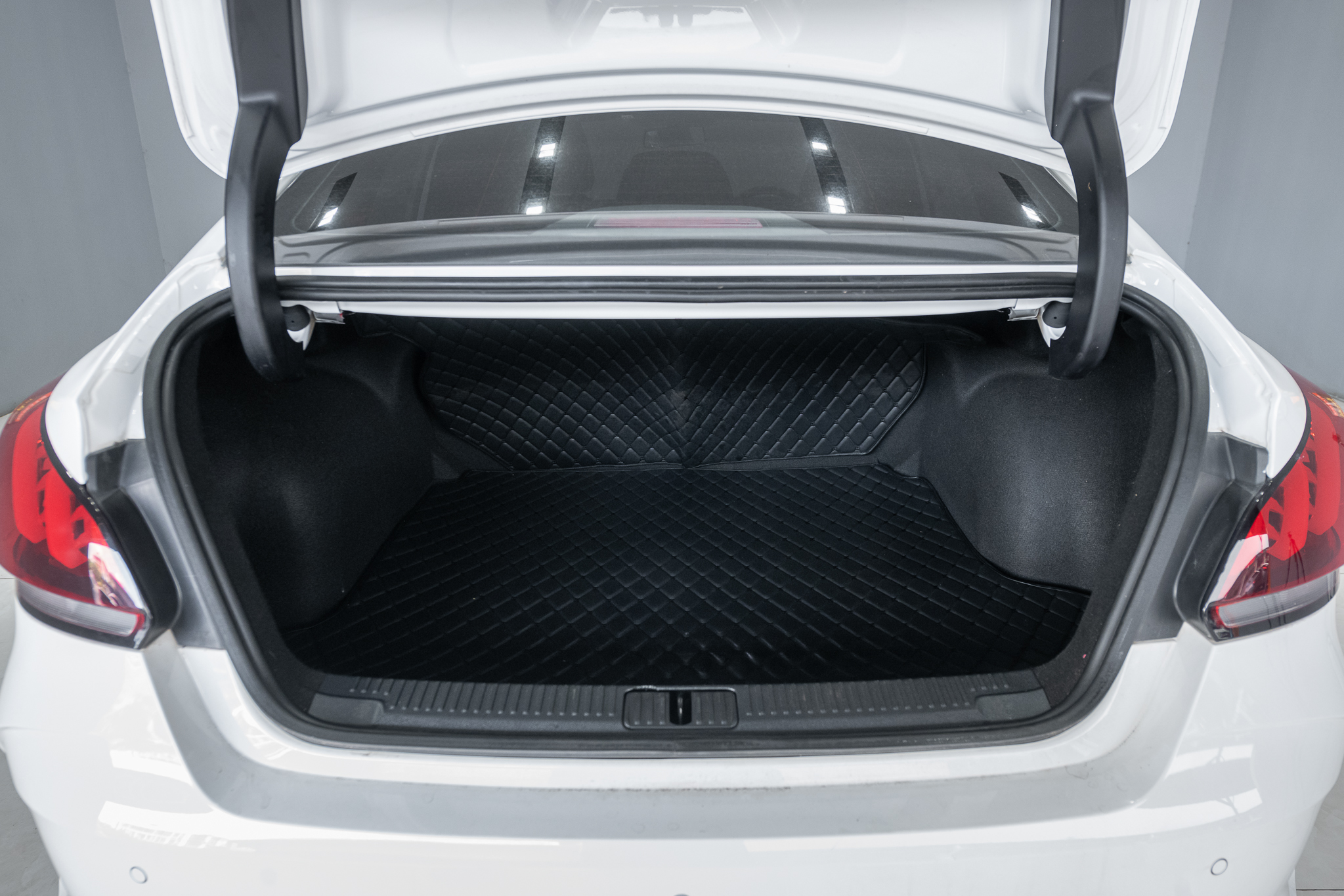 MG5 MG5 1.5 X Sunroof Sedan AT 2022
