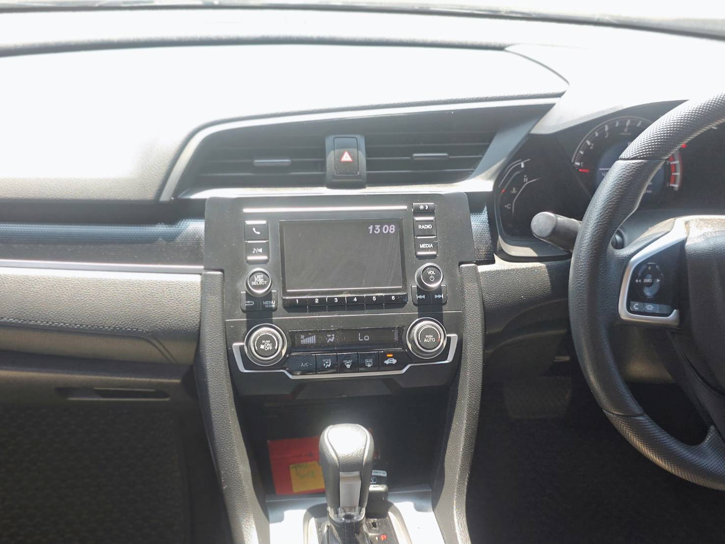 Honda Civic 1.8 E Sedan AT 2019