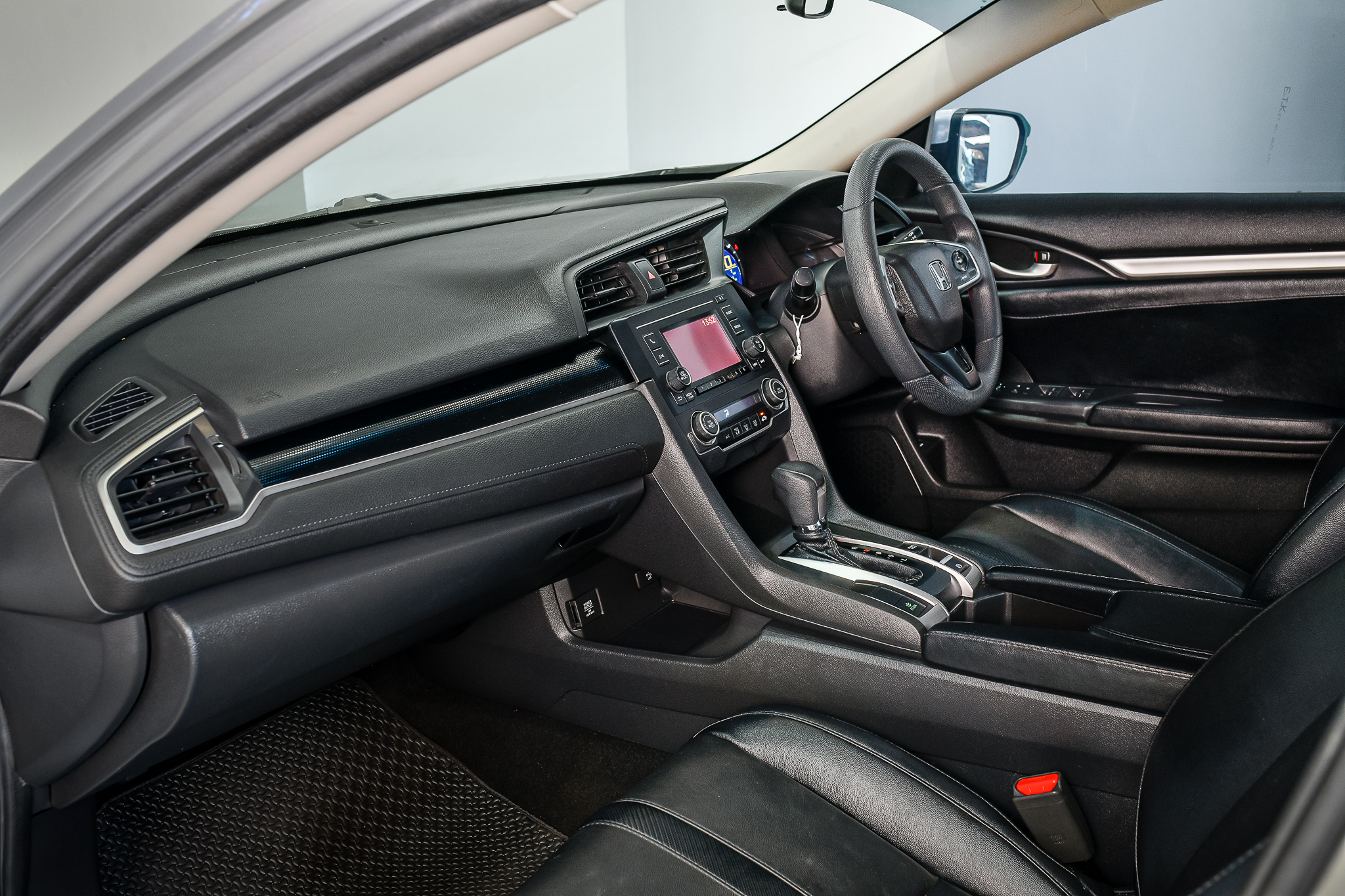 Honda Civic 1.8 E Sedan AT 2020