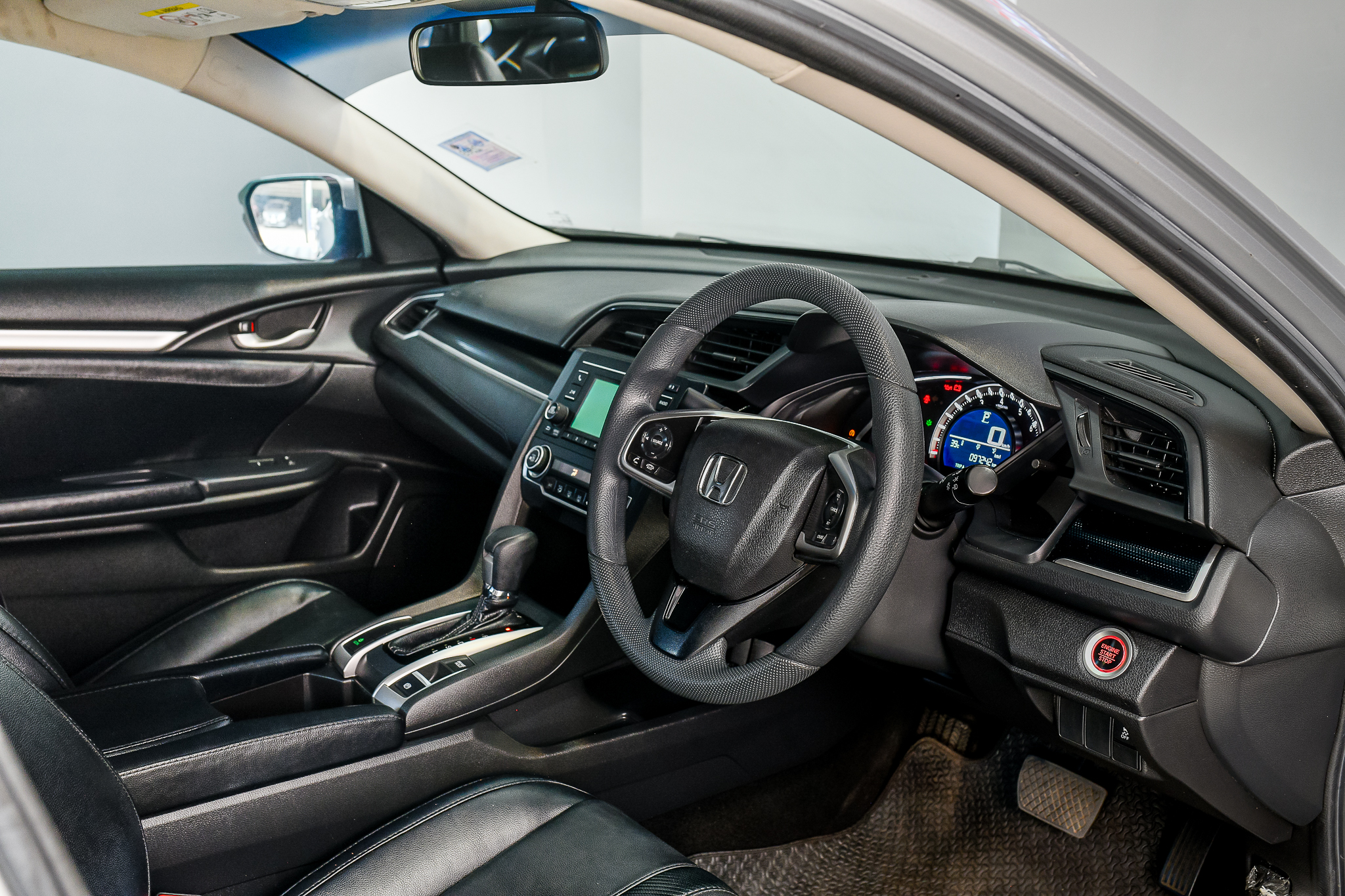 Honda Civic 1.8 E Sedan AT 2020
