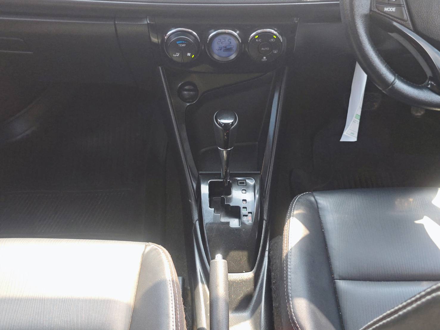 Toyota Vios 1.5 Mid Sedan AT ปี 2021