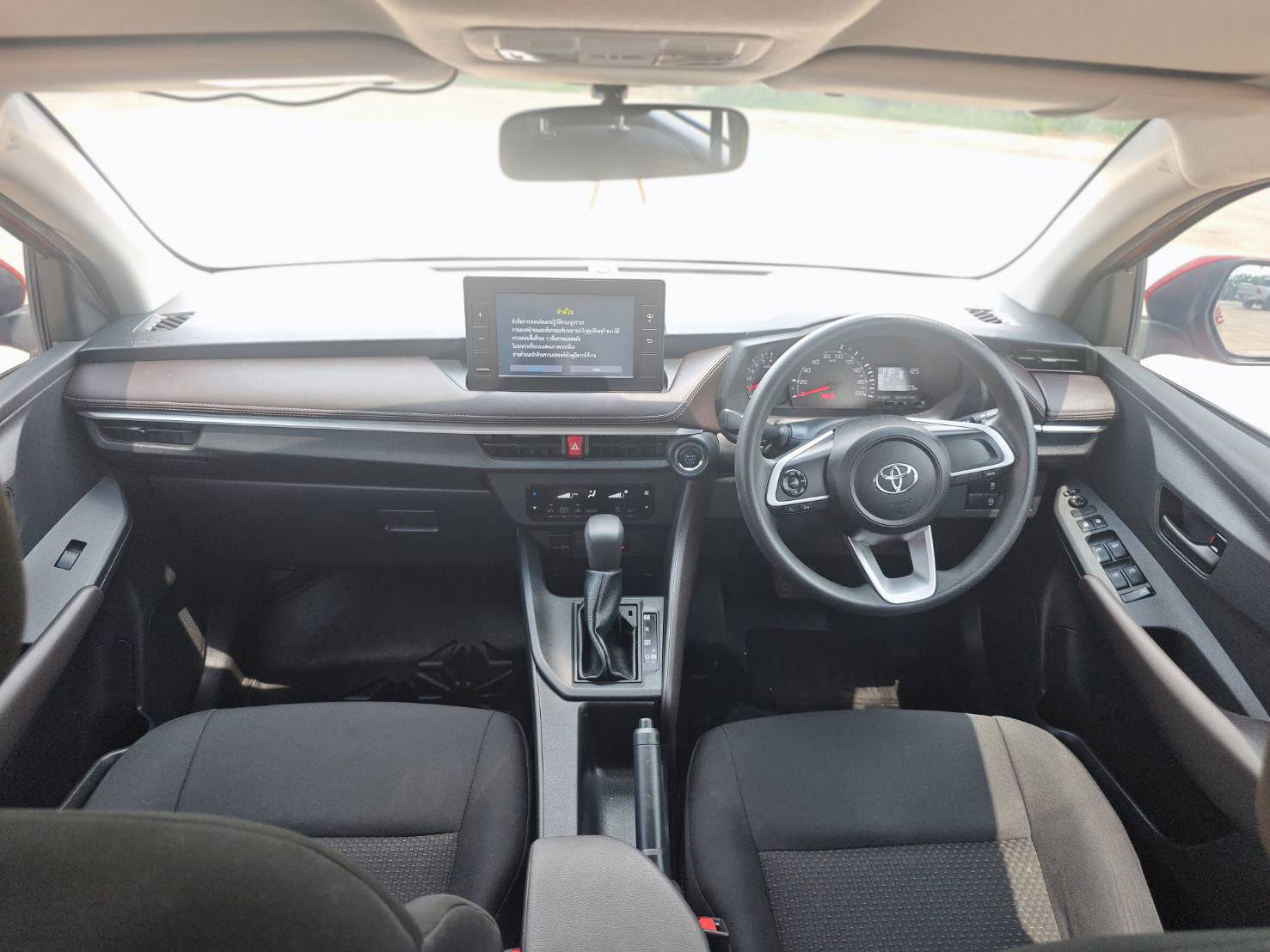 Toyota Yaris ATIV 1.2 Sport Sedan AT 2023