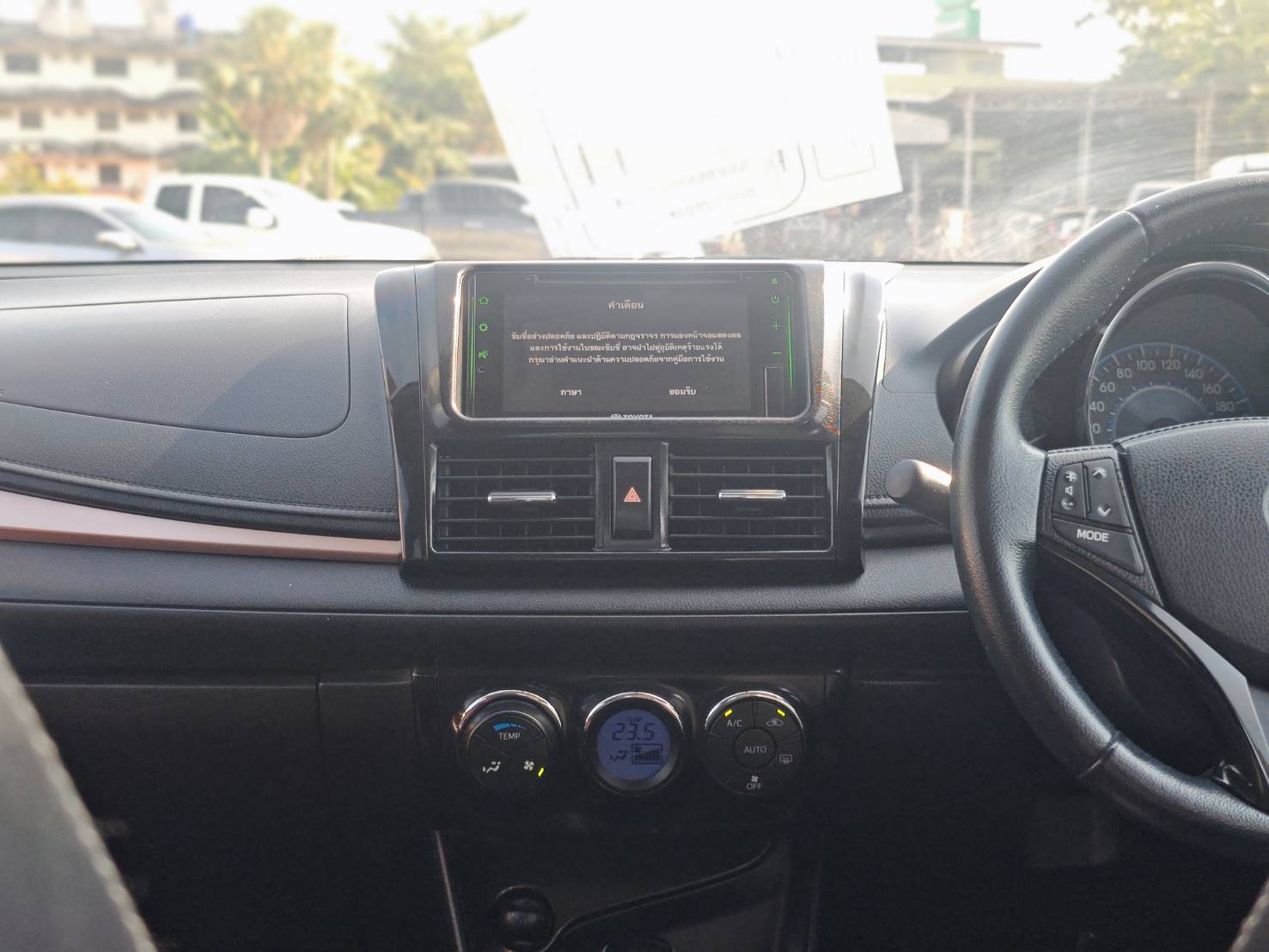 Toyota Vios 1.5 Mid Sedan AT ปี 2021