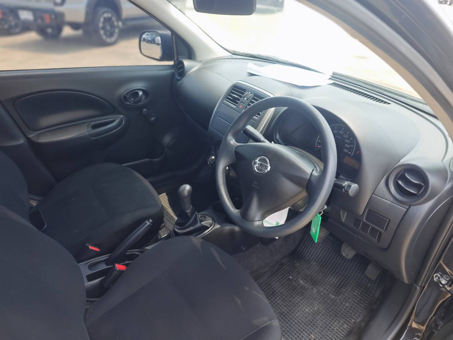Nissan March 1.2 S Hatchback MT 2019