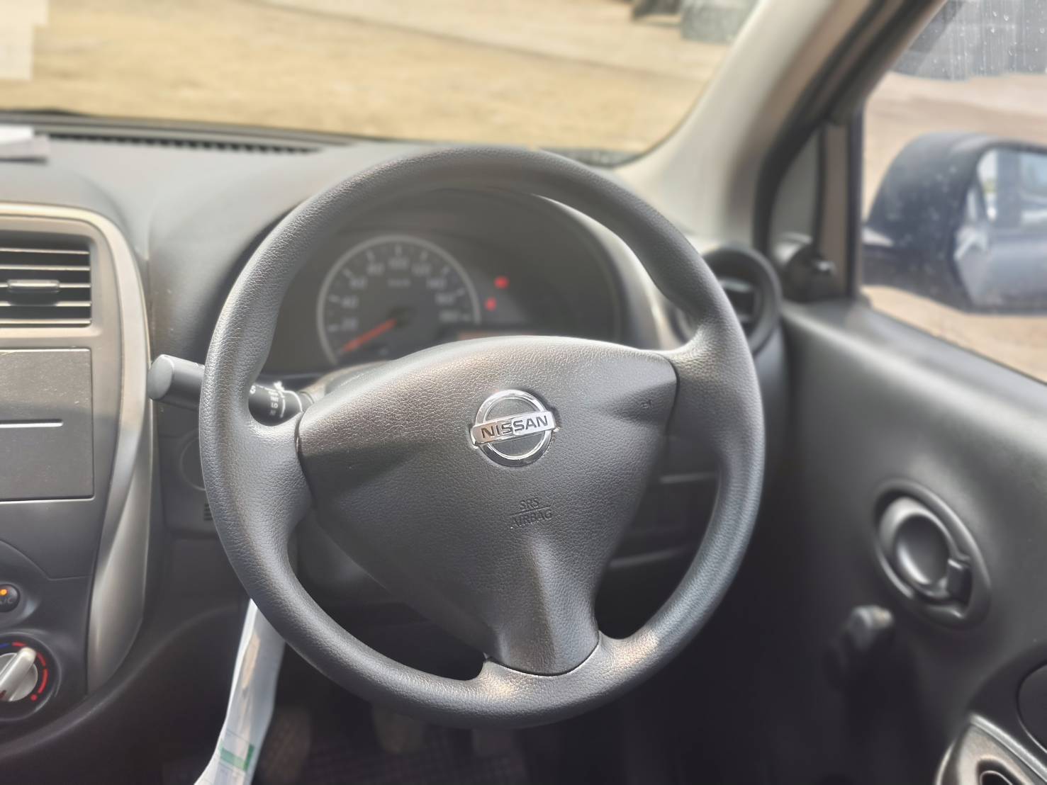 Nissan March 1.2 S Hatchback MT 2019