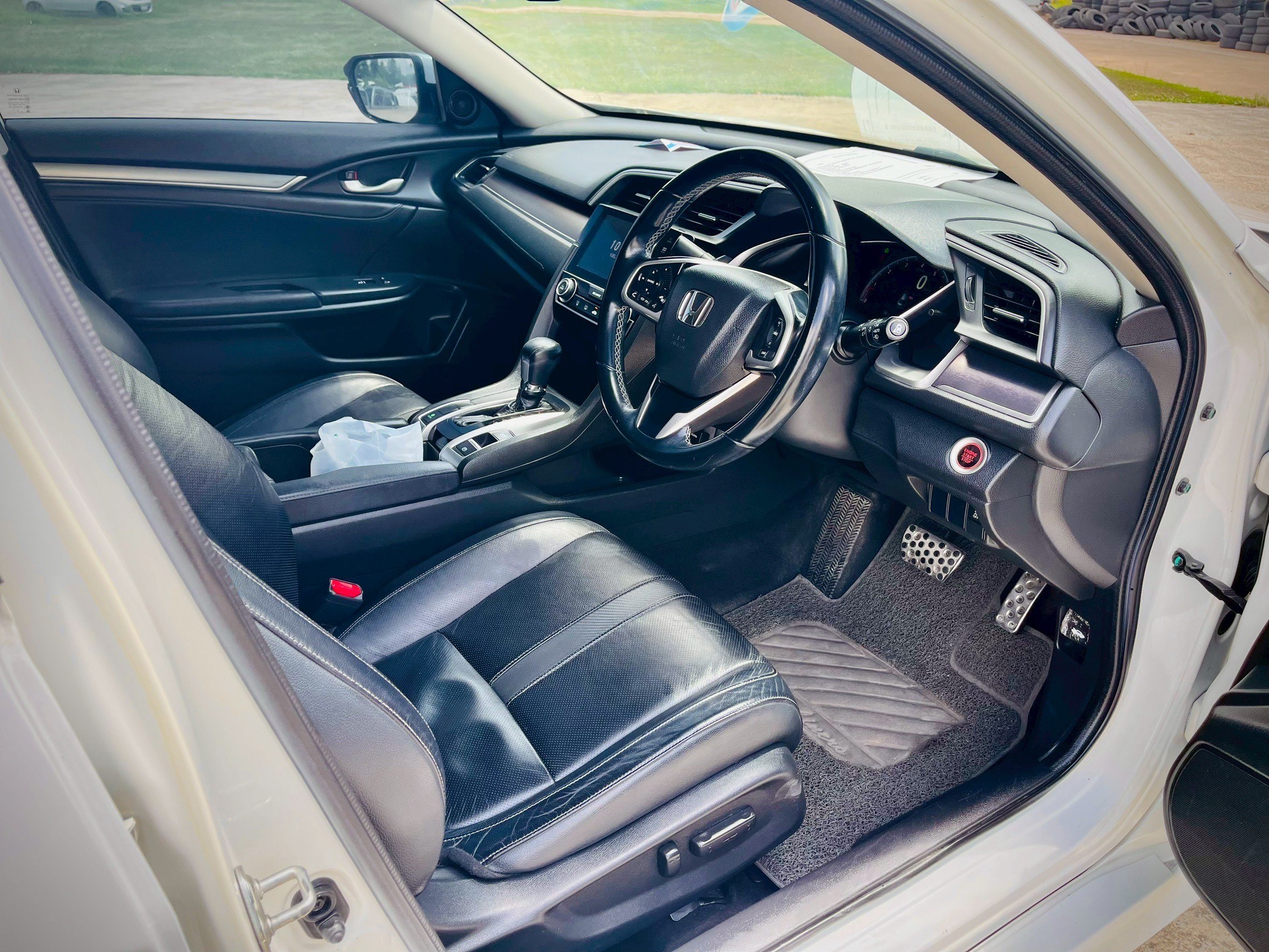 Honda Civic 1.5 Turbo RS  Sedan AT ปี 2016