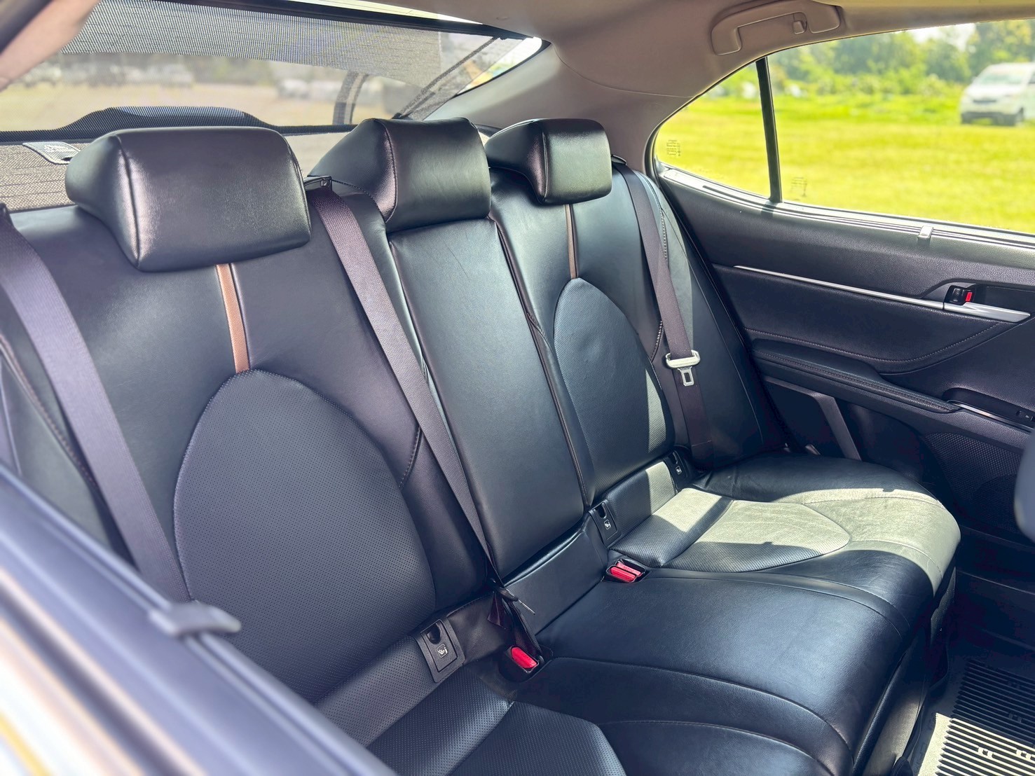 Toyota Camry 2.5 Hybrid Premium Sedan AT 2021