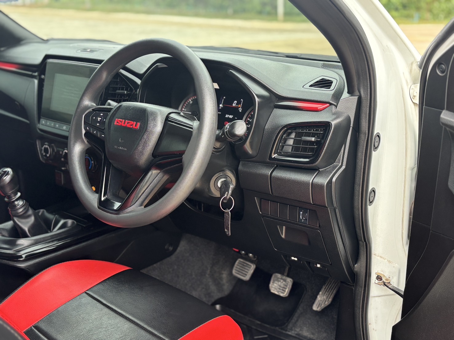 Isuzu D-Max All New Blue Power Cab-4 1.9 Ddi Speed X-series MT 2023