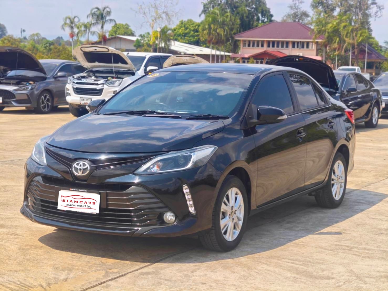 Toyota Vios 1.5 Mid Sedan AT ปี 2021