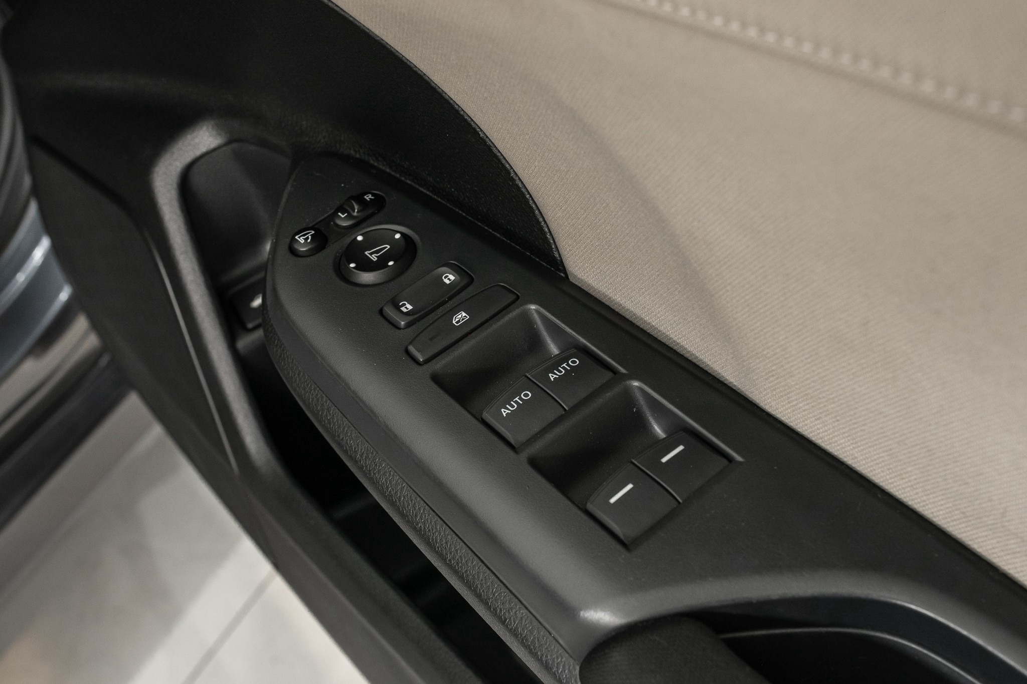 Honda Civic 1.8 E Sedan AT 2019