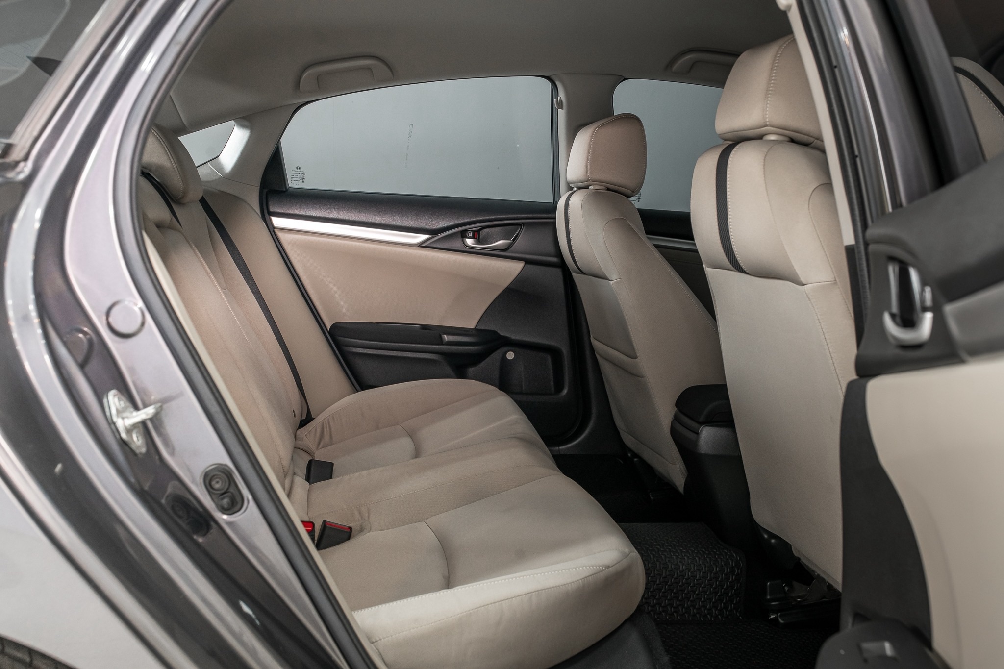 Honda Civic 1.8 E Sedan AT 2019