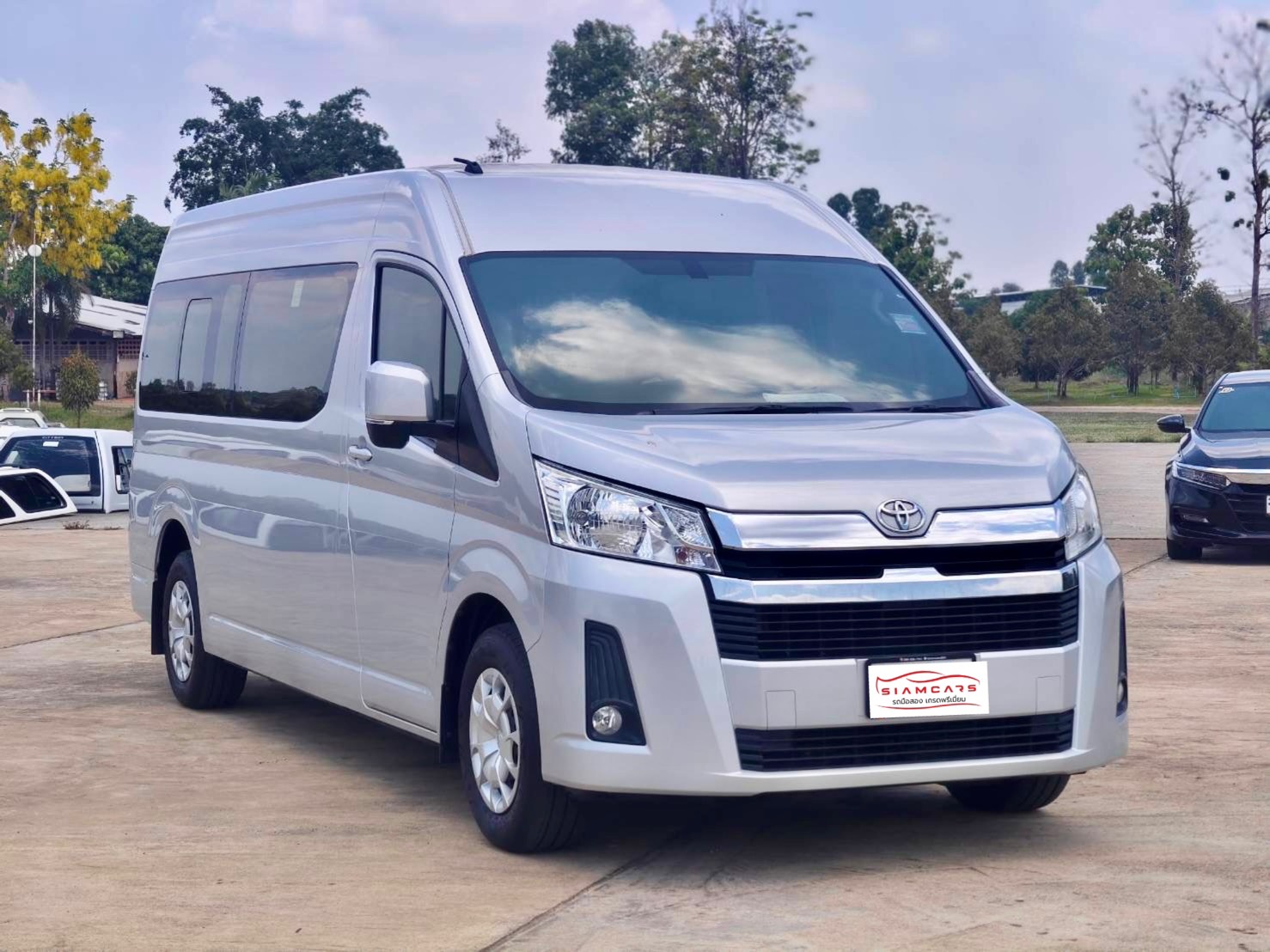 TOYOTA COMMUTER 2.8  MPV MT 2020