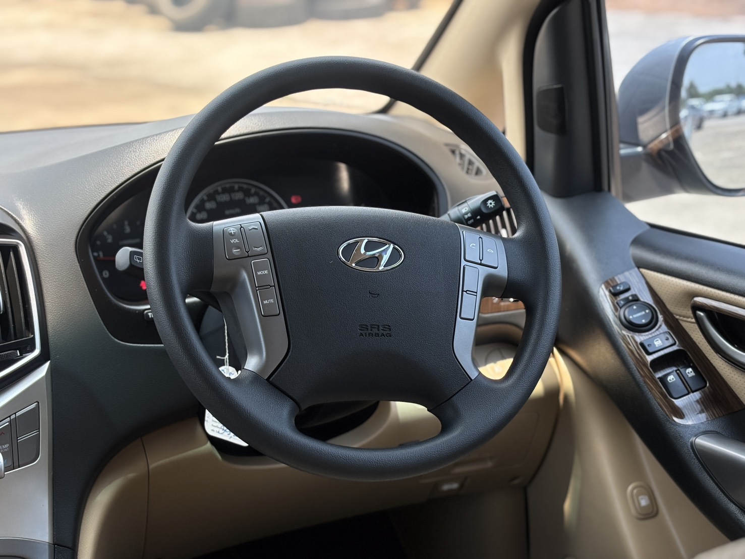 Hyundai H-1 2.5 Elite MPV AT 2018