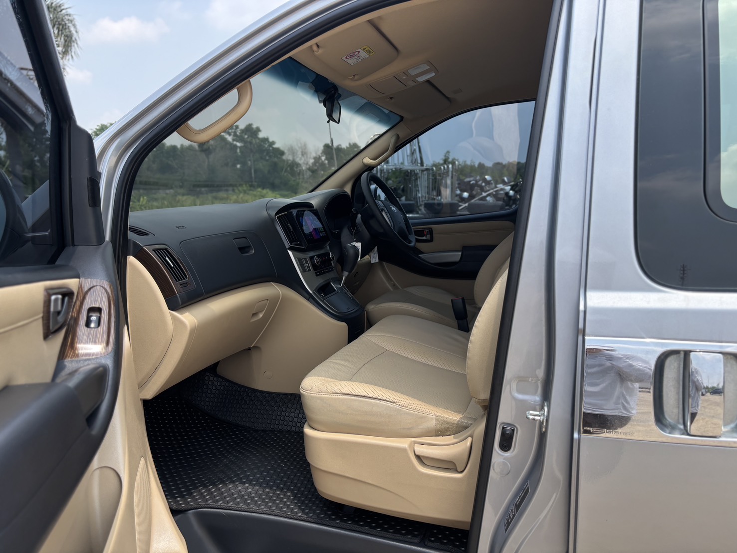 Hyundai H-1 2.5 Elite MPV AT 2018
