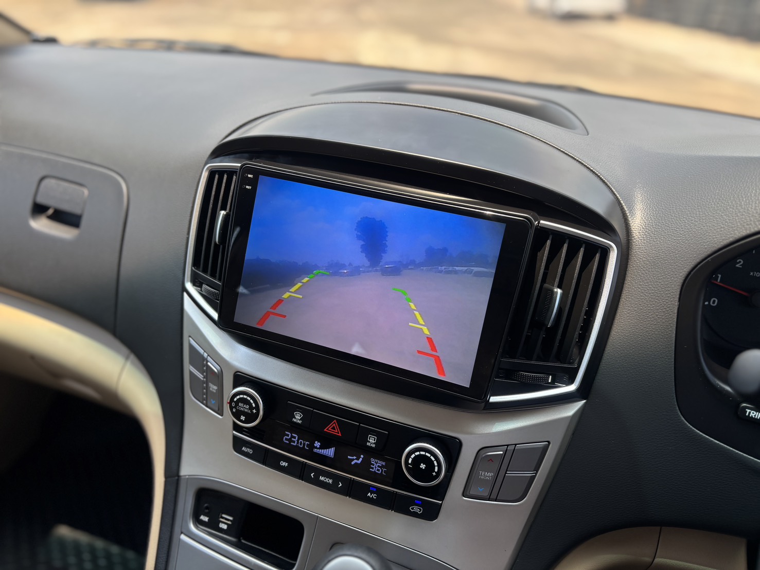 Hyundai H-1 2.5 Elite MPV AT 2018