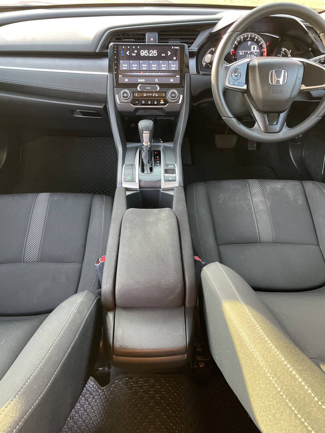 Honda Civic 1.8 E Sedan AT ปี 2017
