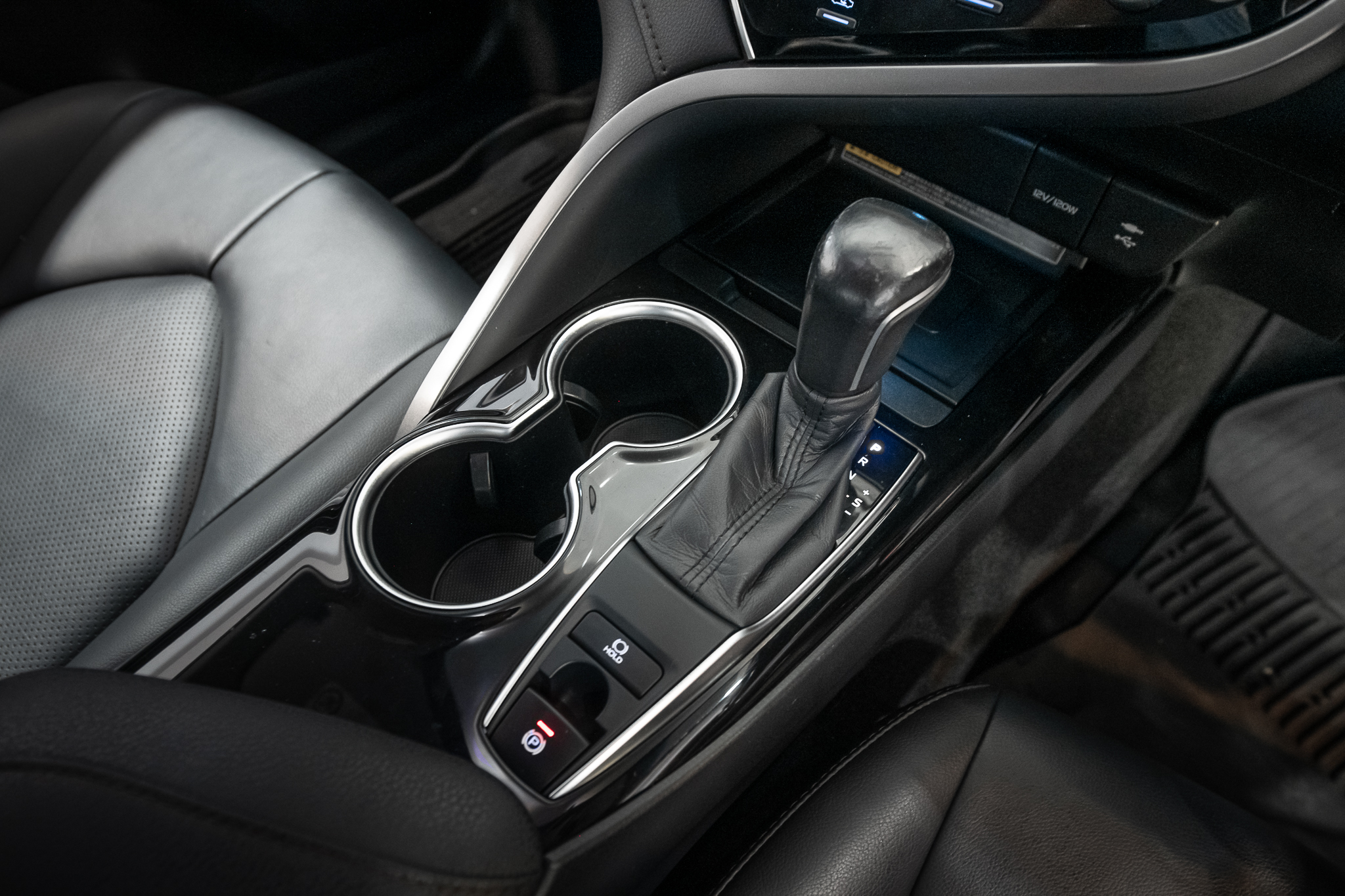 Toyota Camry 2.0 G Sedan AT 2020