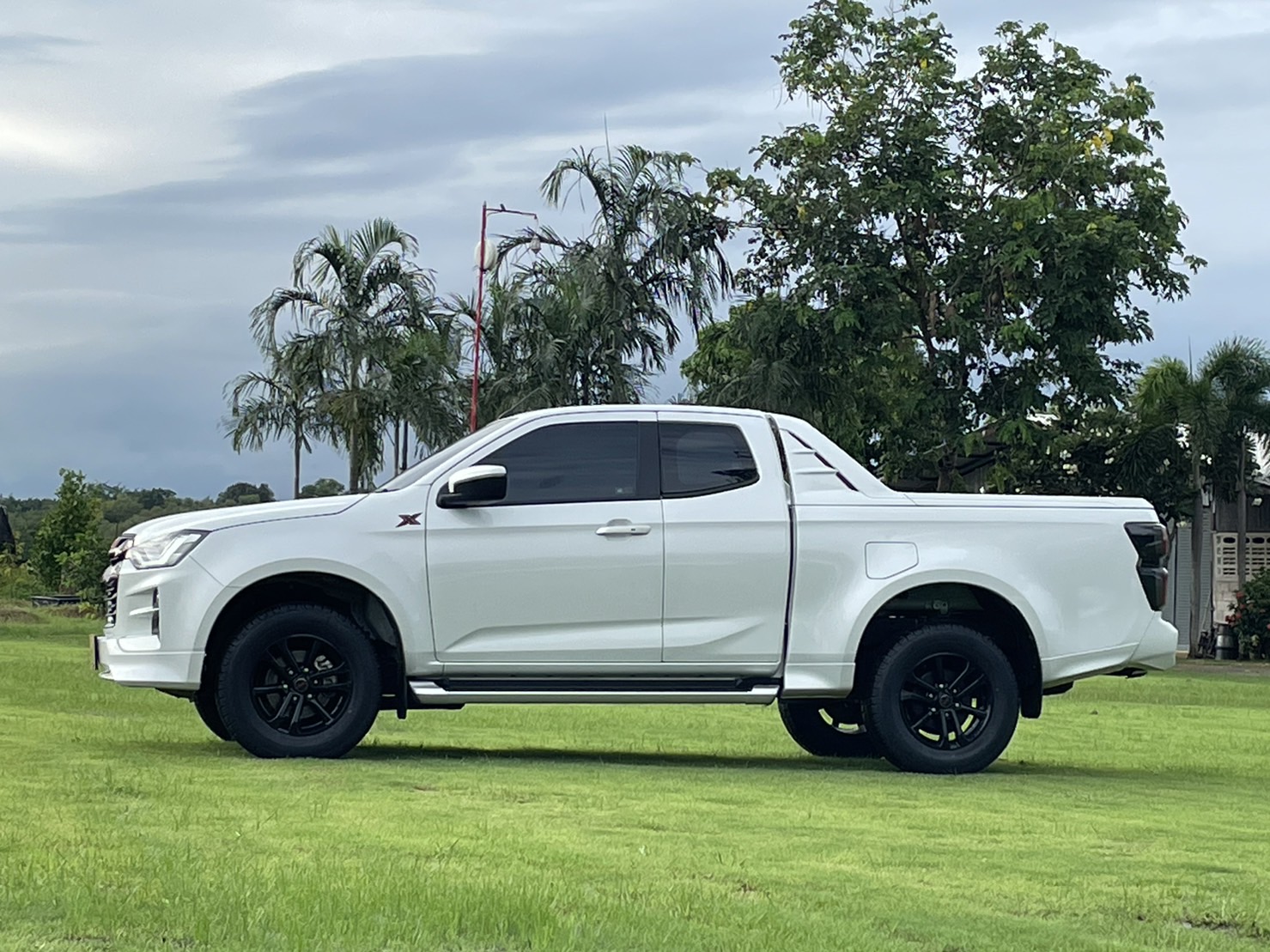 Isuzu D-Max All New Blue Power Spacecab Hi-Lander 1.9 Ddi Z X-series MT 2022