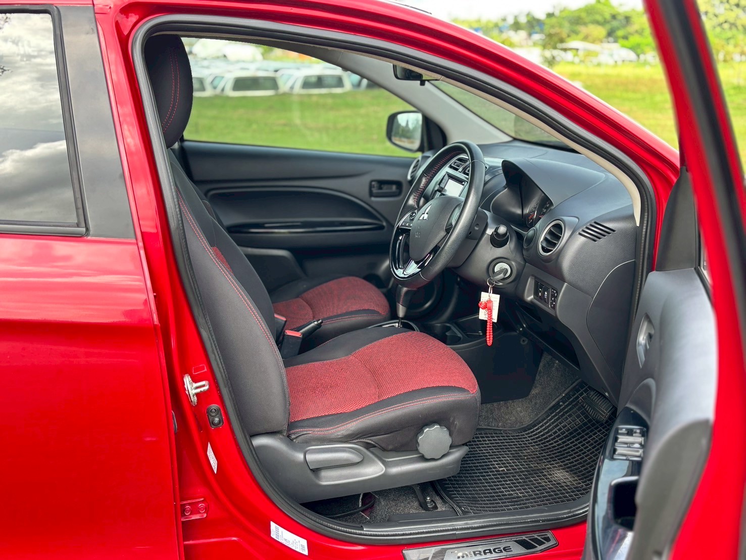 Mitsubishi Mirage 1.2 GLX Limited edition AT 2019