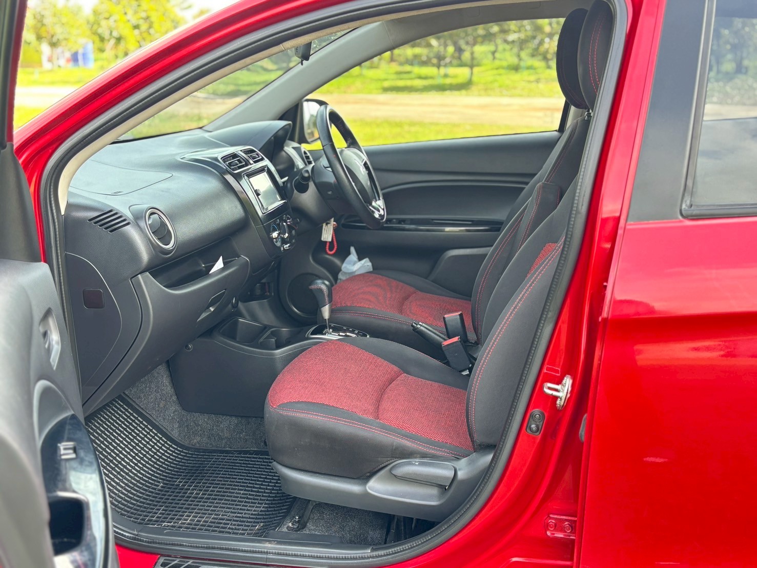Mitsubishi Mirage 1.2 GLX Limited edition AT 2019
