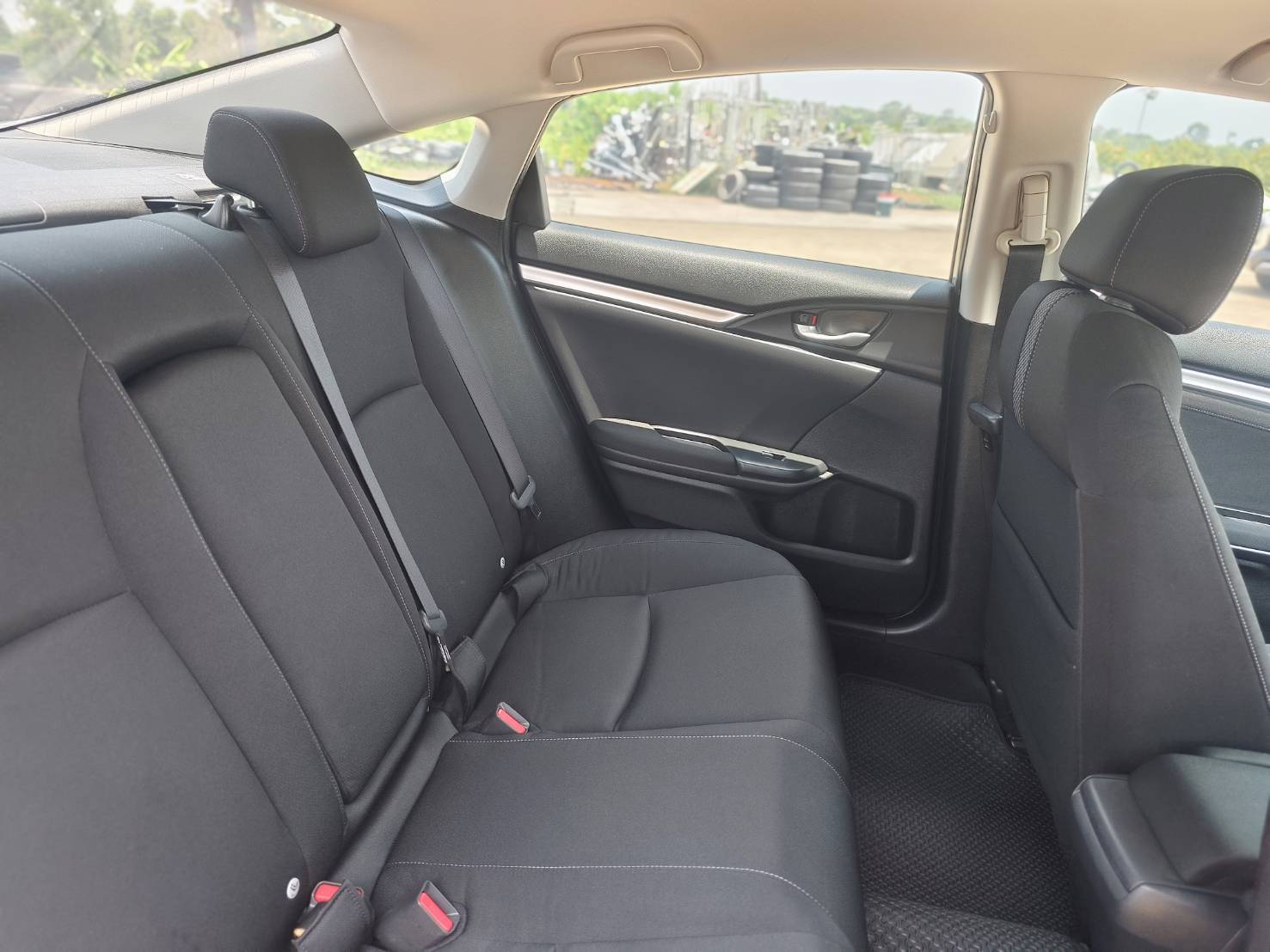 Honda Civic 1.8 E Sedan AT 2019